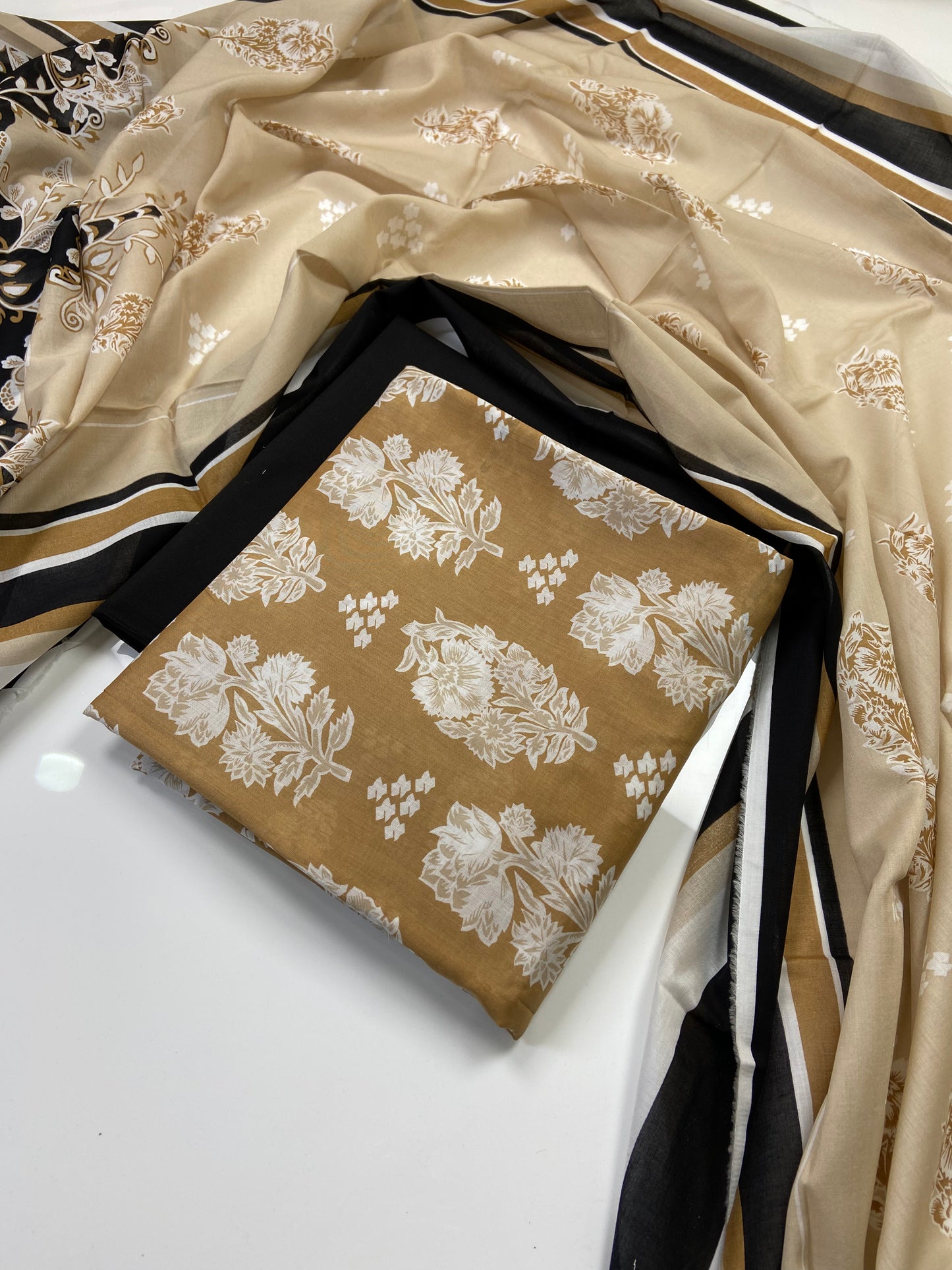 Popular Vol-02 Printed Lawn 3-PC