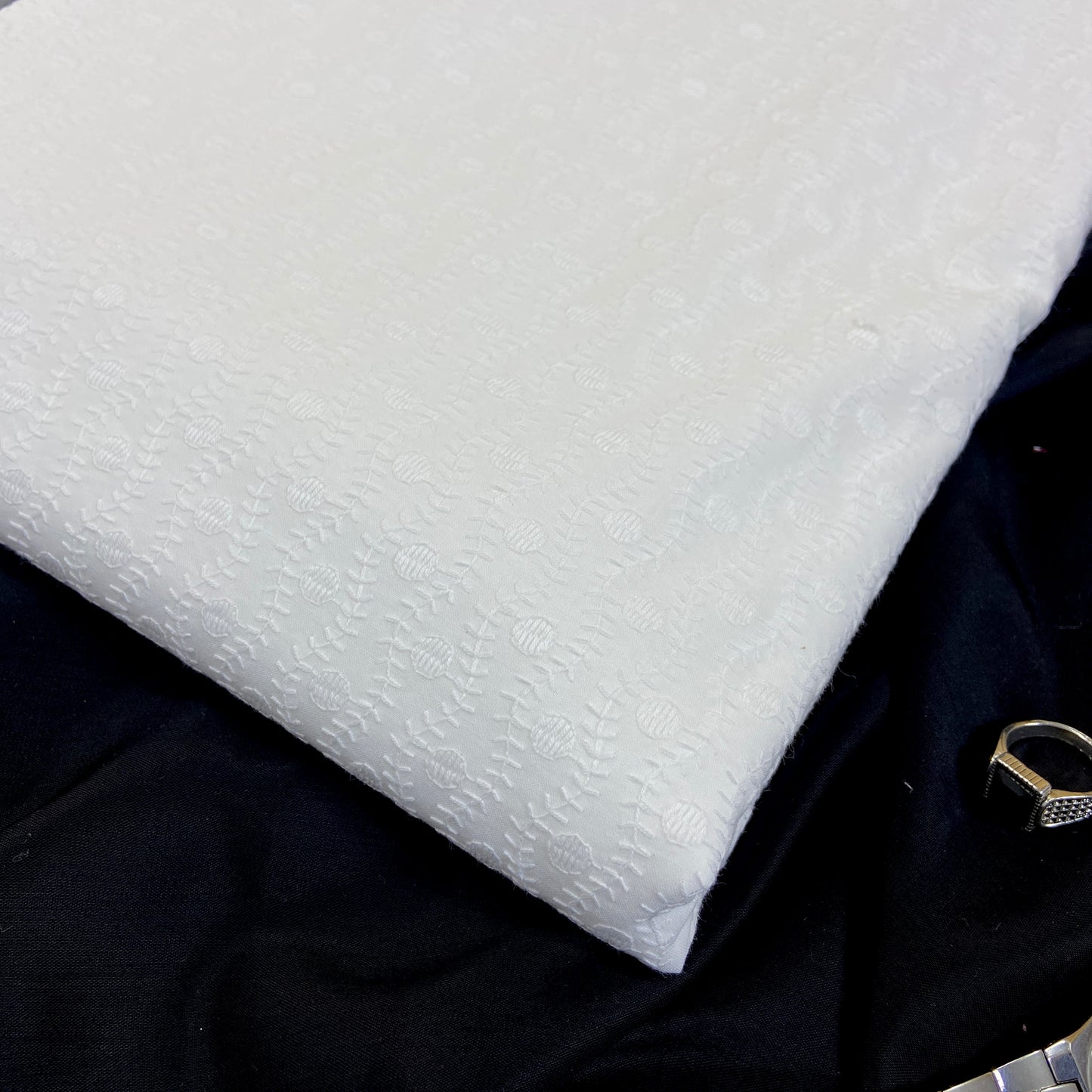 Bareeze Men’s Chikankari White Suit
