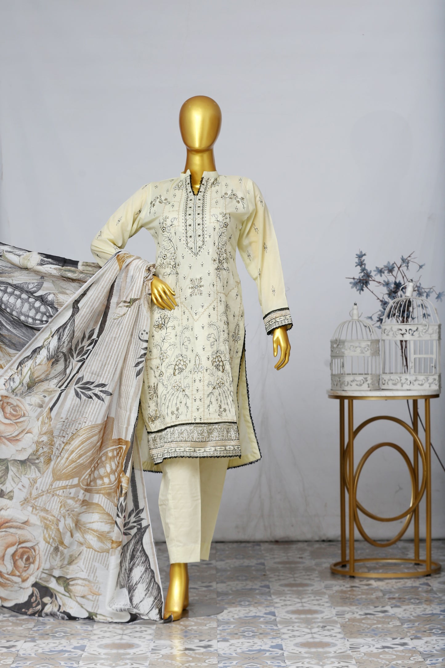 Lavish By Anaya Noor Heavy Embroidered Lawn 3PC