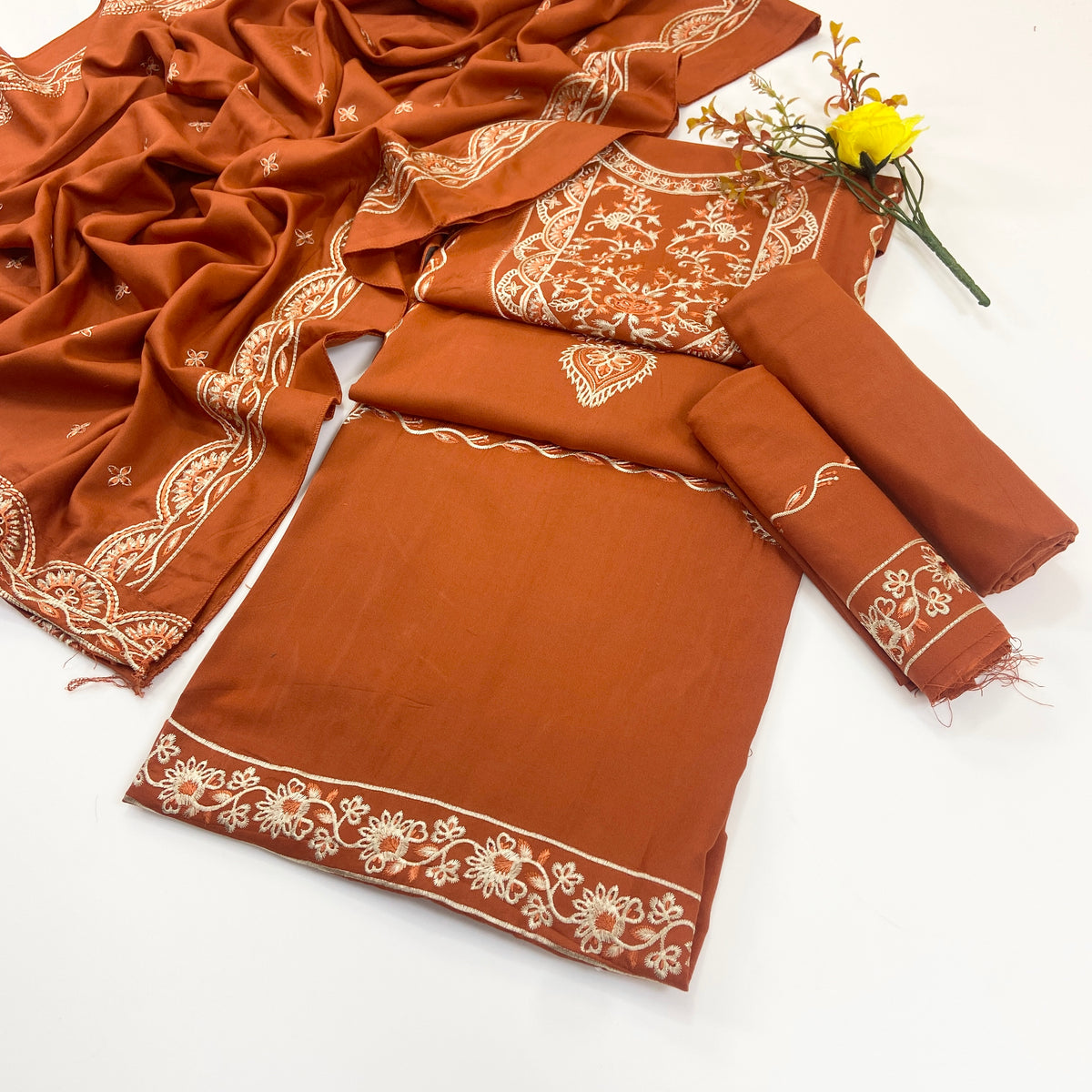 Mahnur Emb Dhanak 3PC
