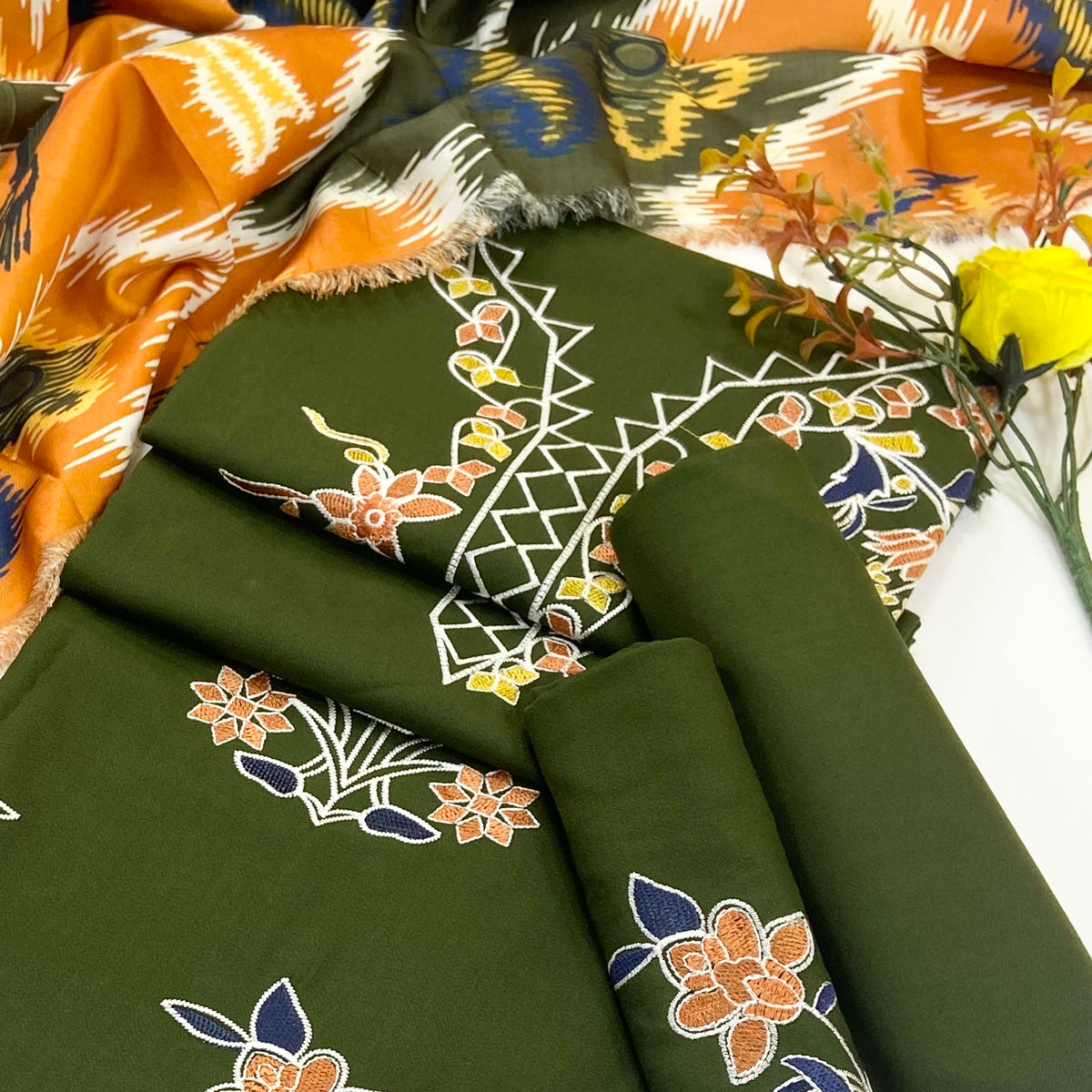 Baroque Emb Dhanak 3PC