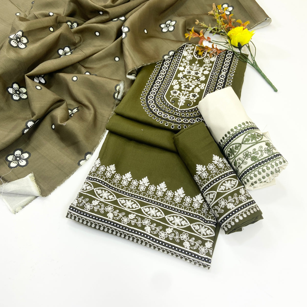 Sapphire Emb Dhanak 3PC