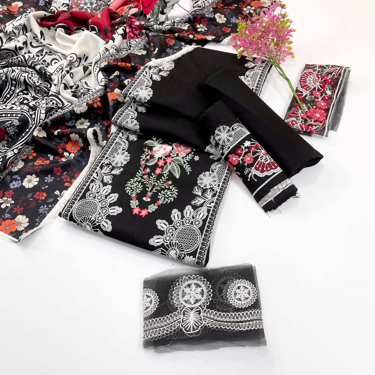 Saira Rizwan Embroidered Dhanak 3PC