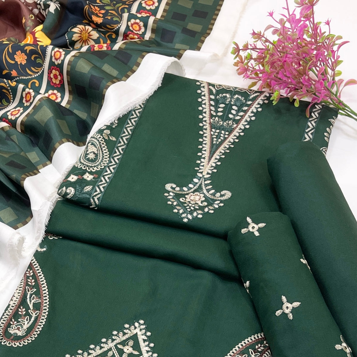 Baroque Embroidered Dhanak 3PC