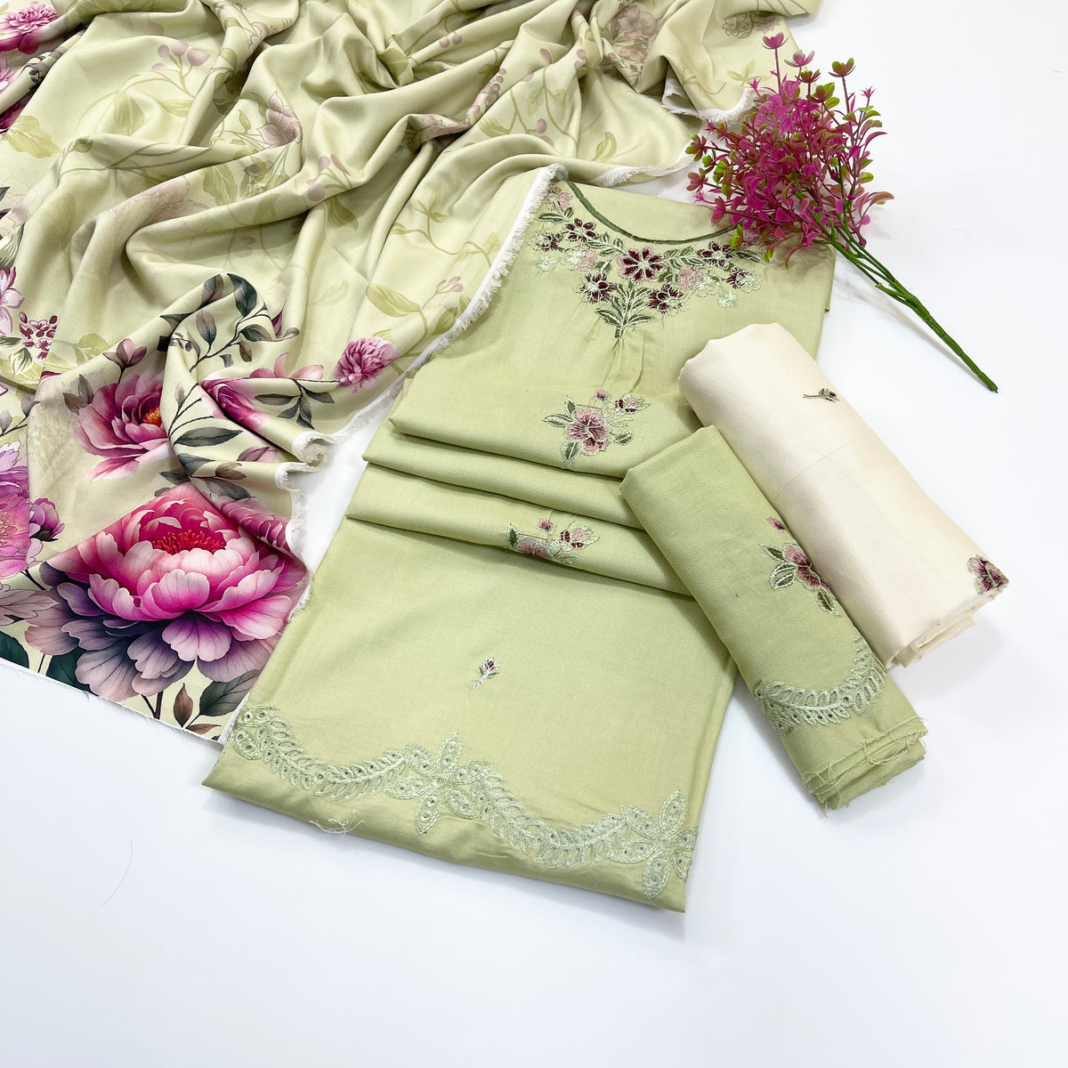 Iznik Plain Embroidered Dhanak 3PC