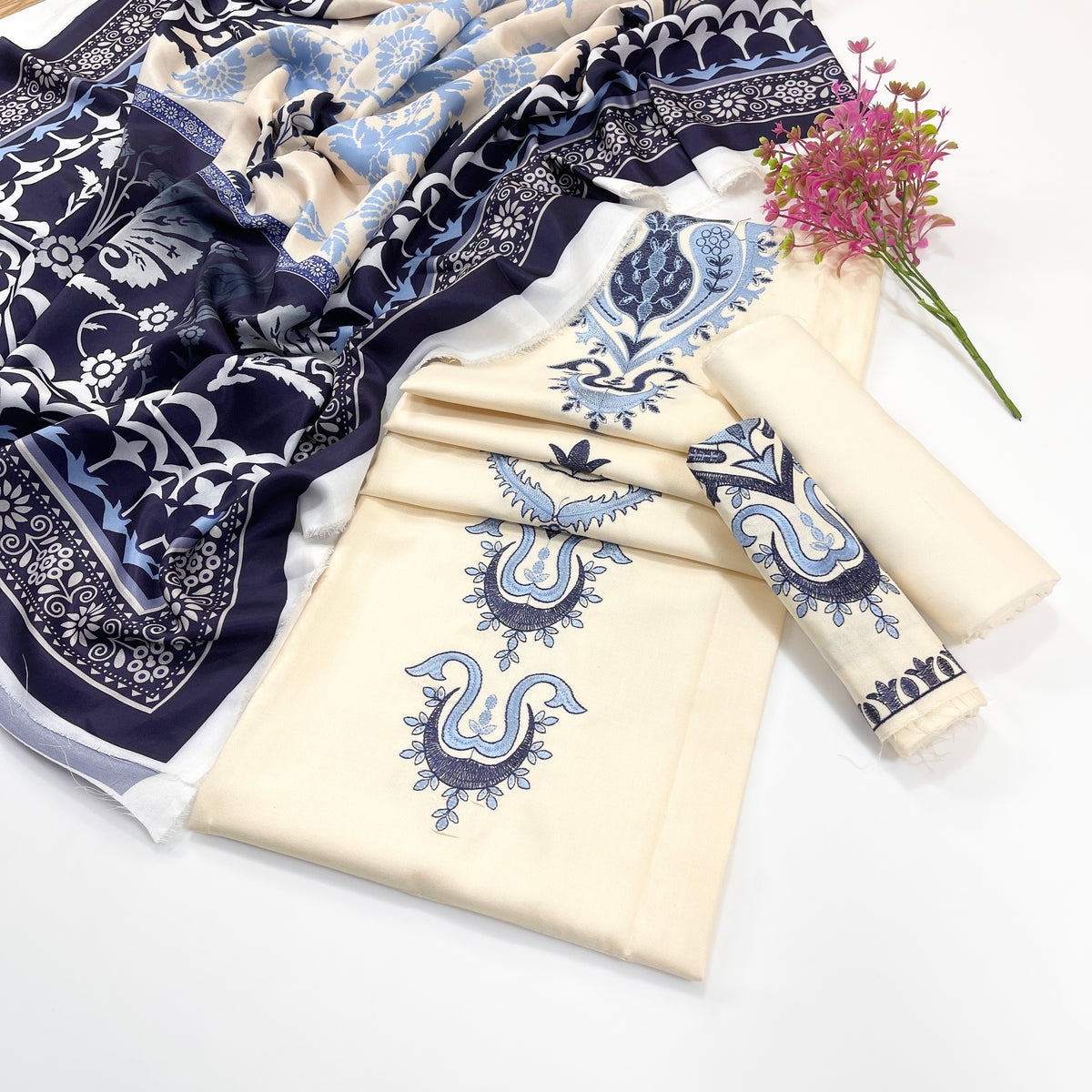Laam Embroidered Dhanak 3PC