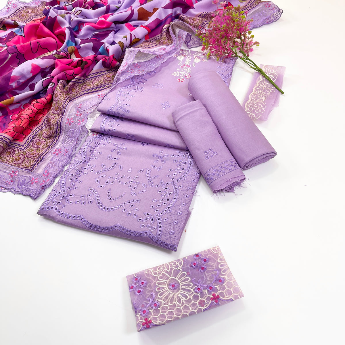 Laam Embroidered Dhanak 3PC