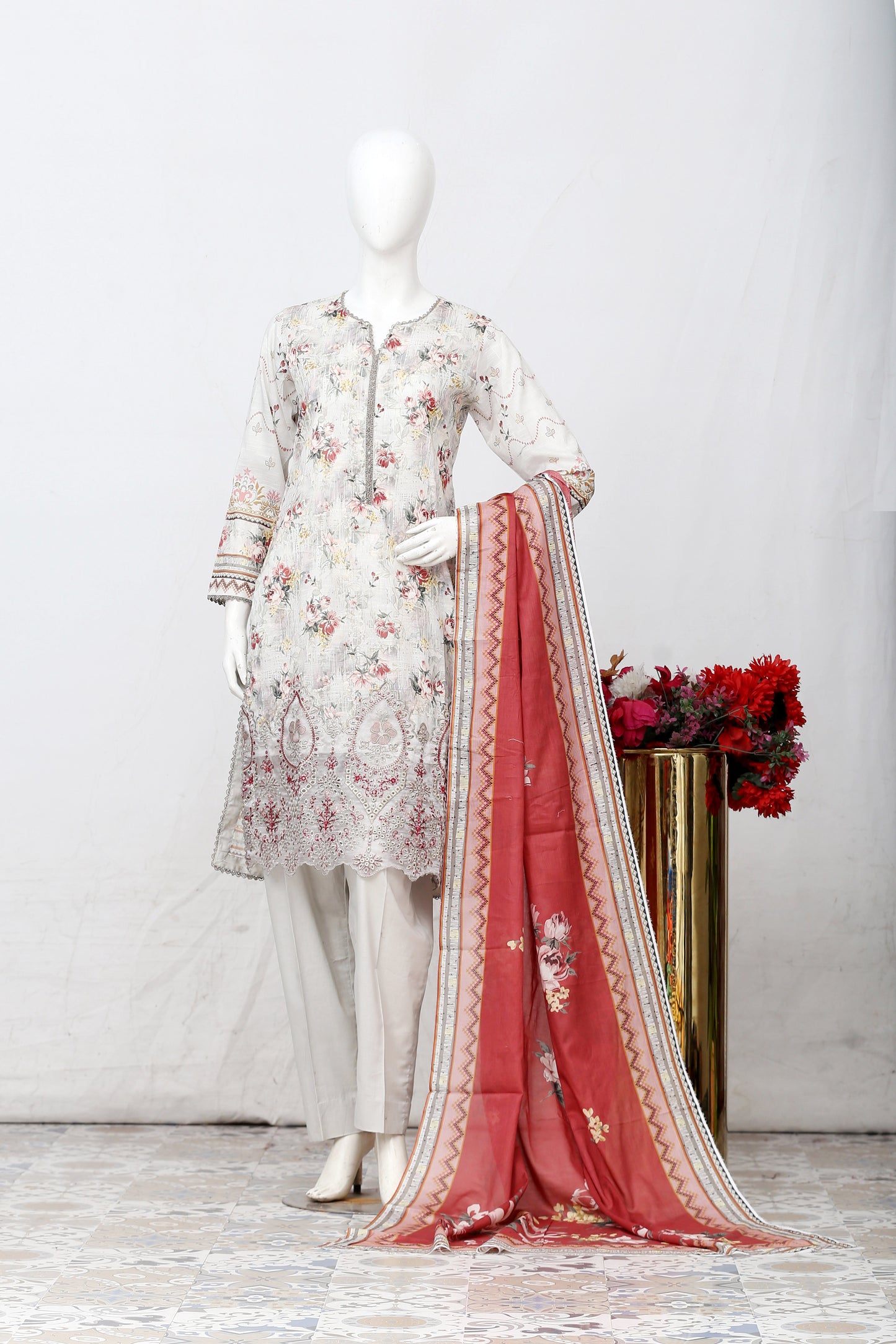 Ivy Bloom By Anaya Noor Print Emb Lawn 3PC