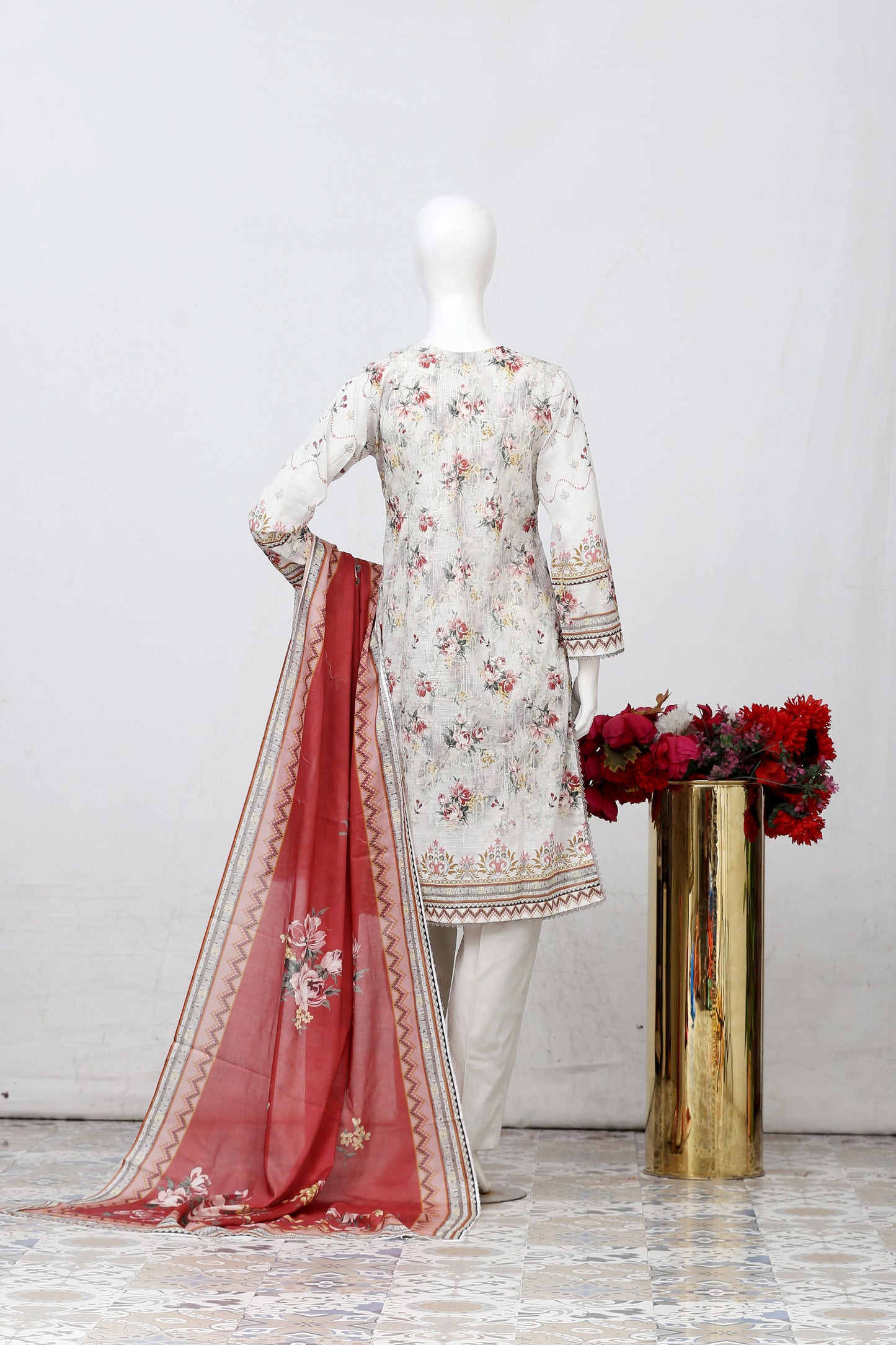 Ivy Bloom By Anaya Noor Print Emb Lawn 3PC