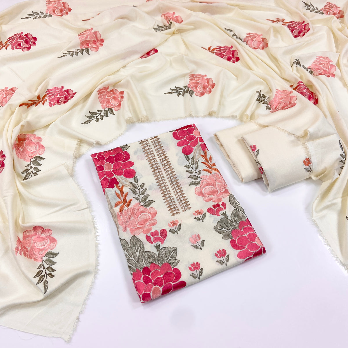 Bareeze Embroidered Karandi 3PC