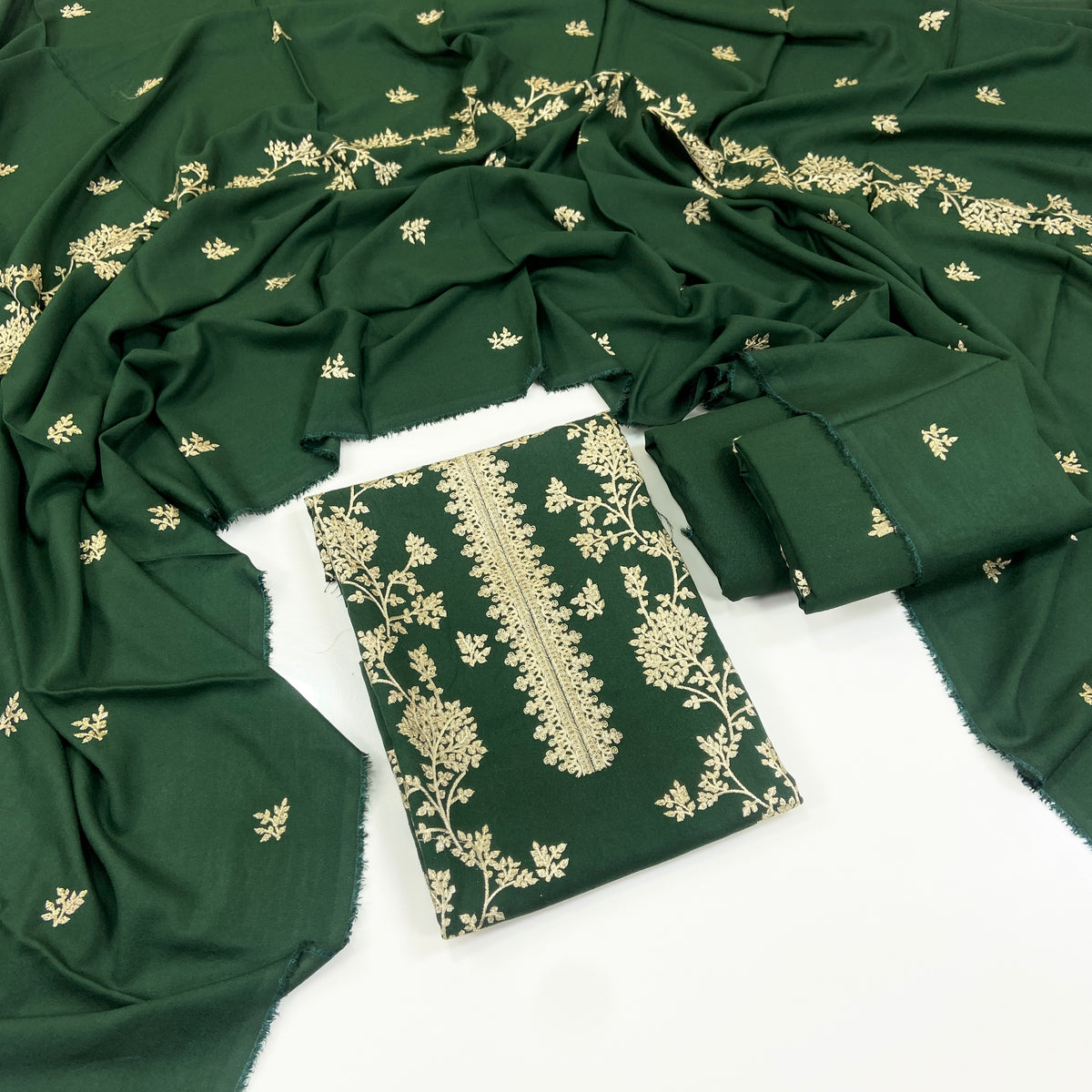 Bareeze Embroidered Karandi 3PC