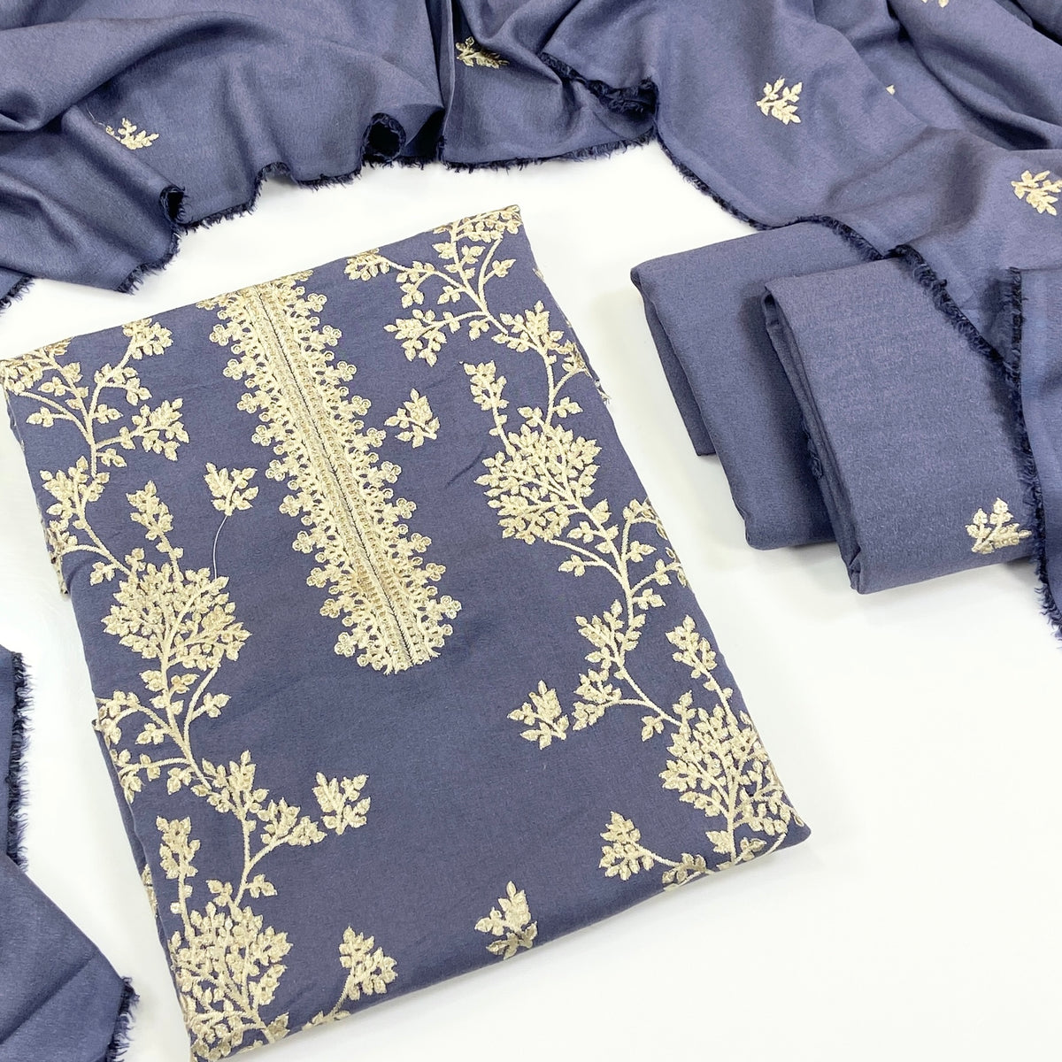 Bareeze Embroidered Karandi 3PC
