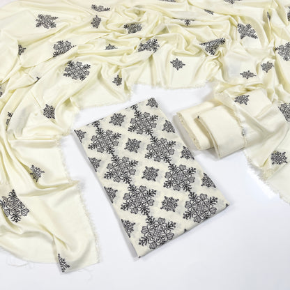 Bareeze Embroidered Karandi 3PC