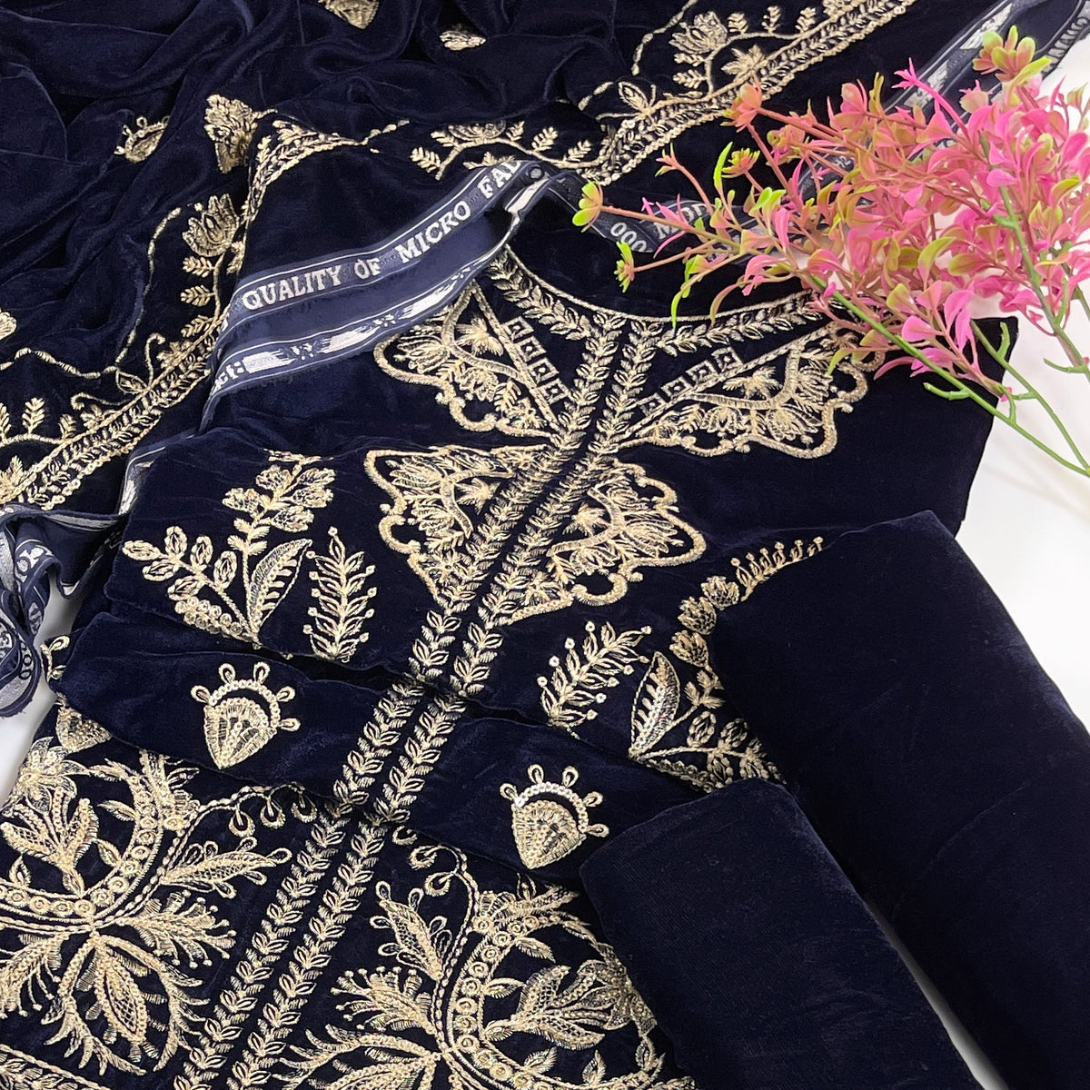 Sana Safinaz Luxury Emb Velvet 3PC