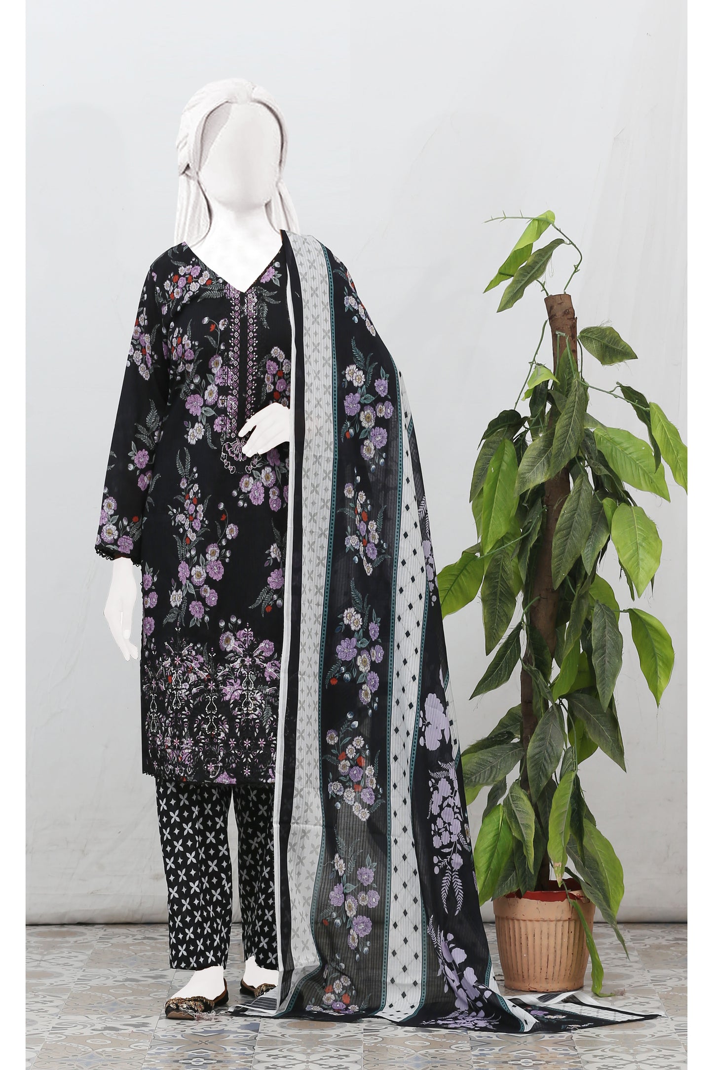 Mohagni By Anaya Noor Tana Dora Emb Lawn 3PC
