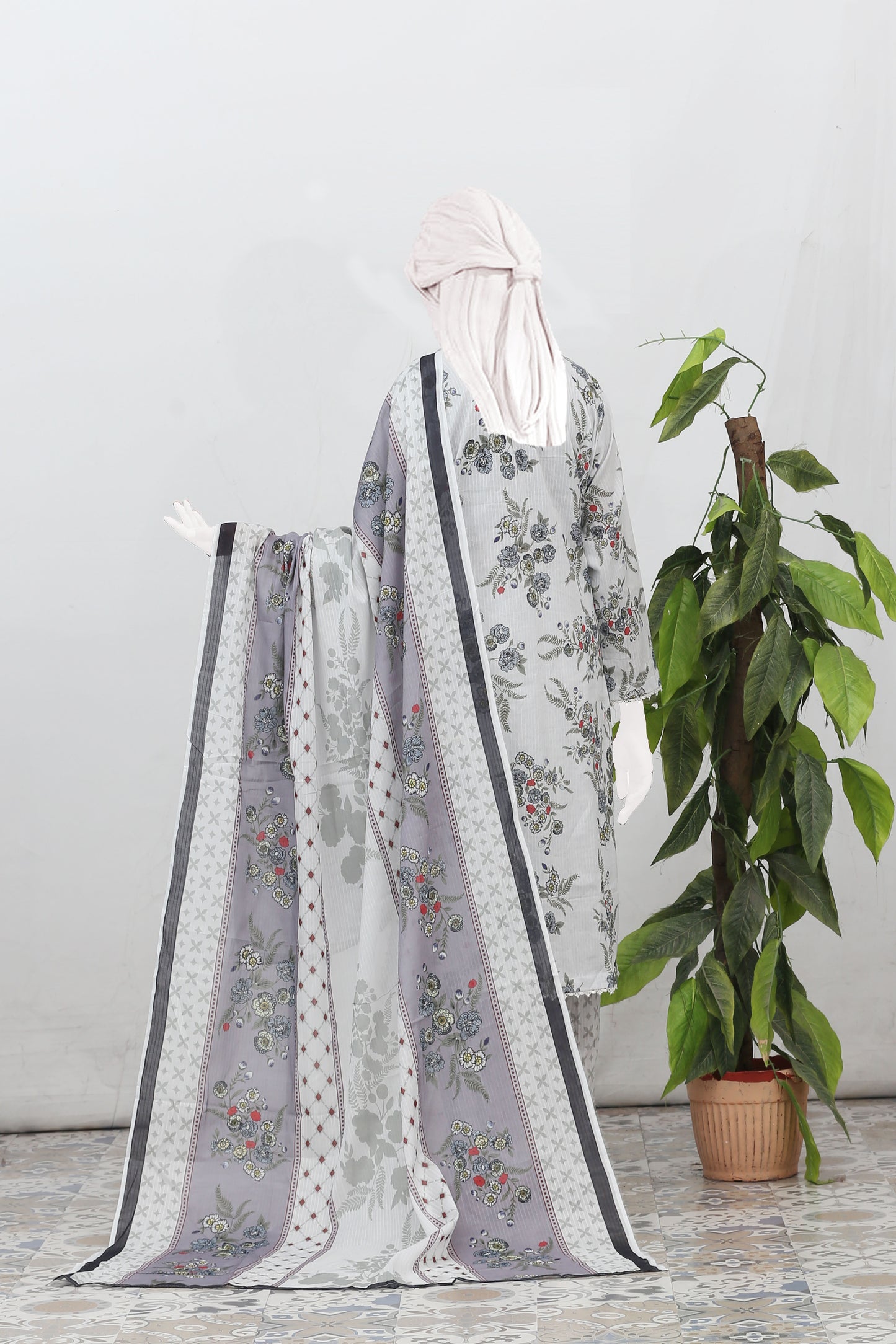 Mohagni By Anaya Noor Tana Dora Emb Lawn 3PC