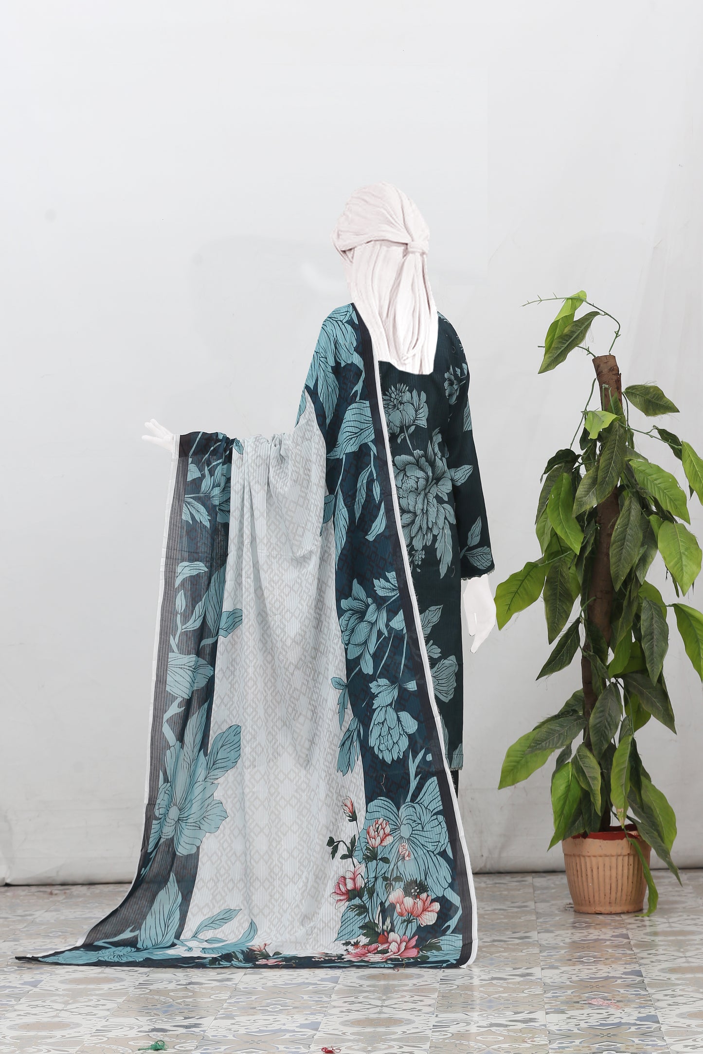 Mohagni By Anaya Noor Tana Dora Emb Lawn 3PC