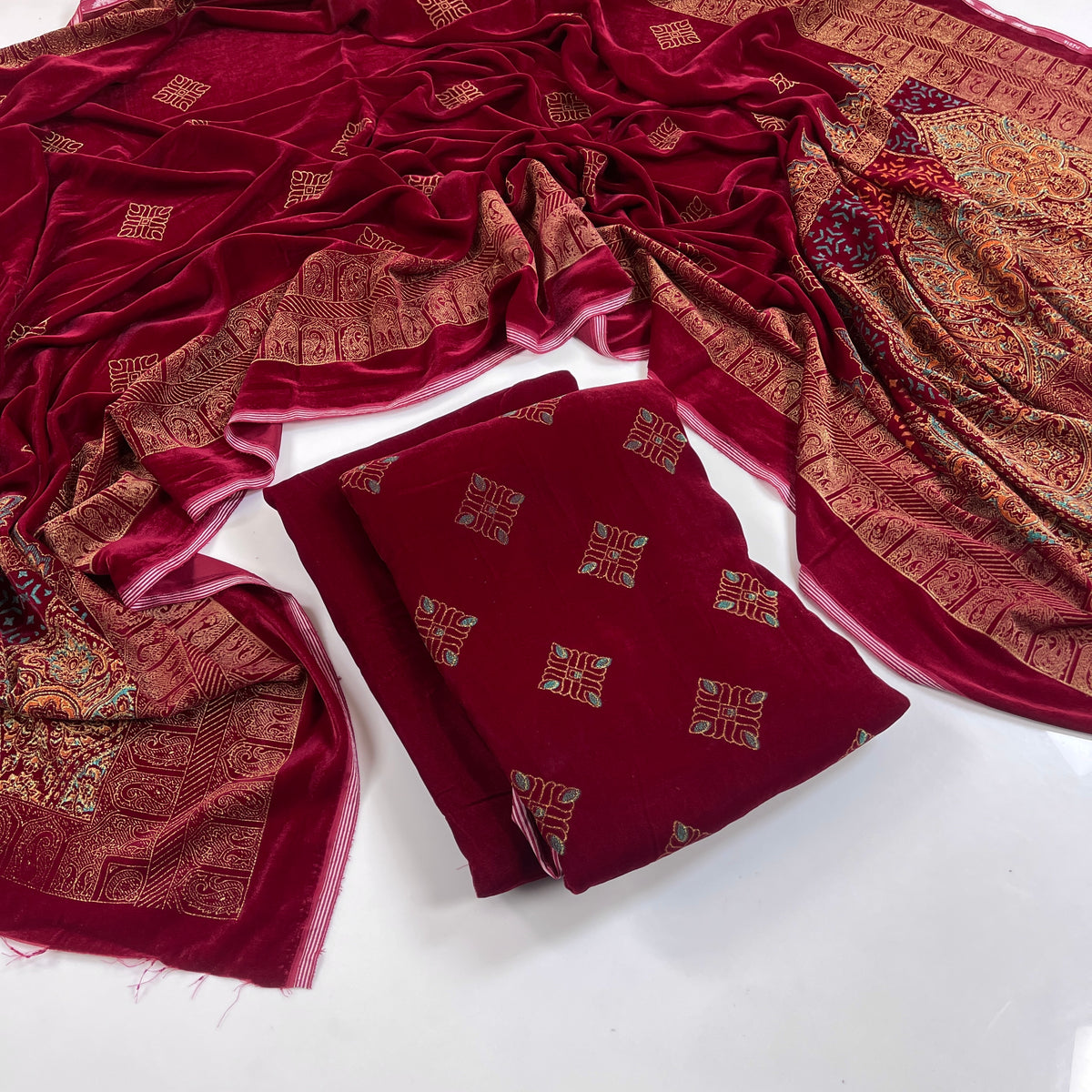 Tawakkal Premium Velvet 3PC