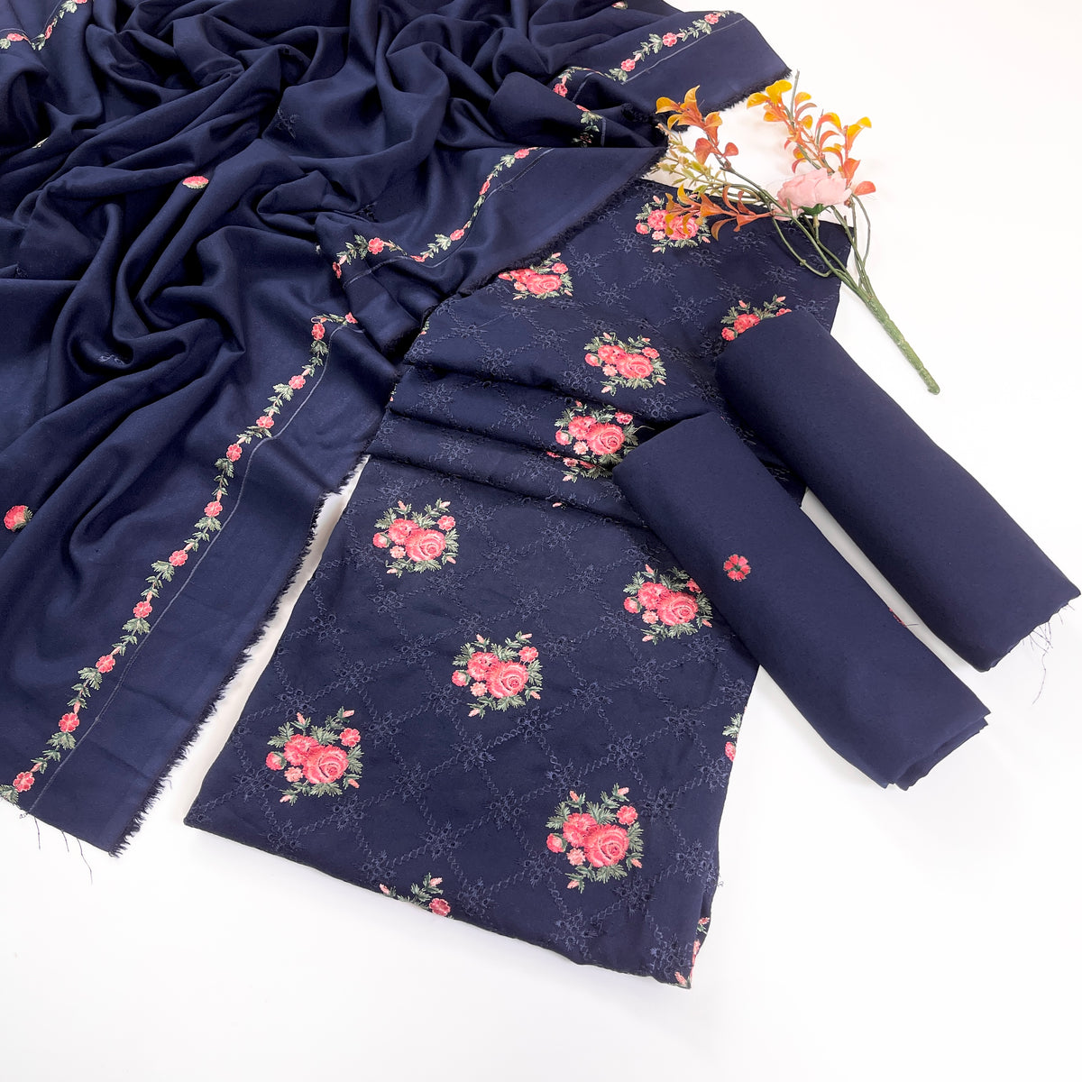 Bareeze Embroidered Karandi 3PC