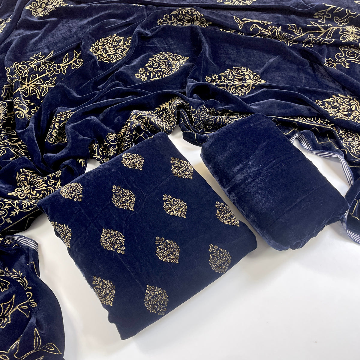 Tawakkal Premium Velvet 3PC