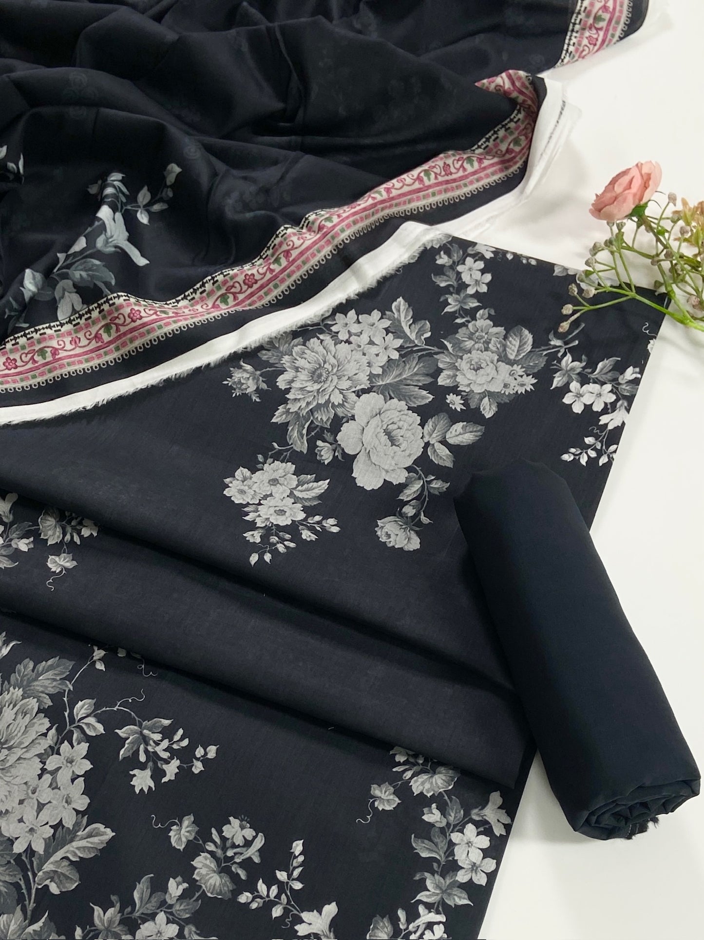 Mashaim Digital Printed Lawn 3PC