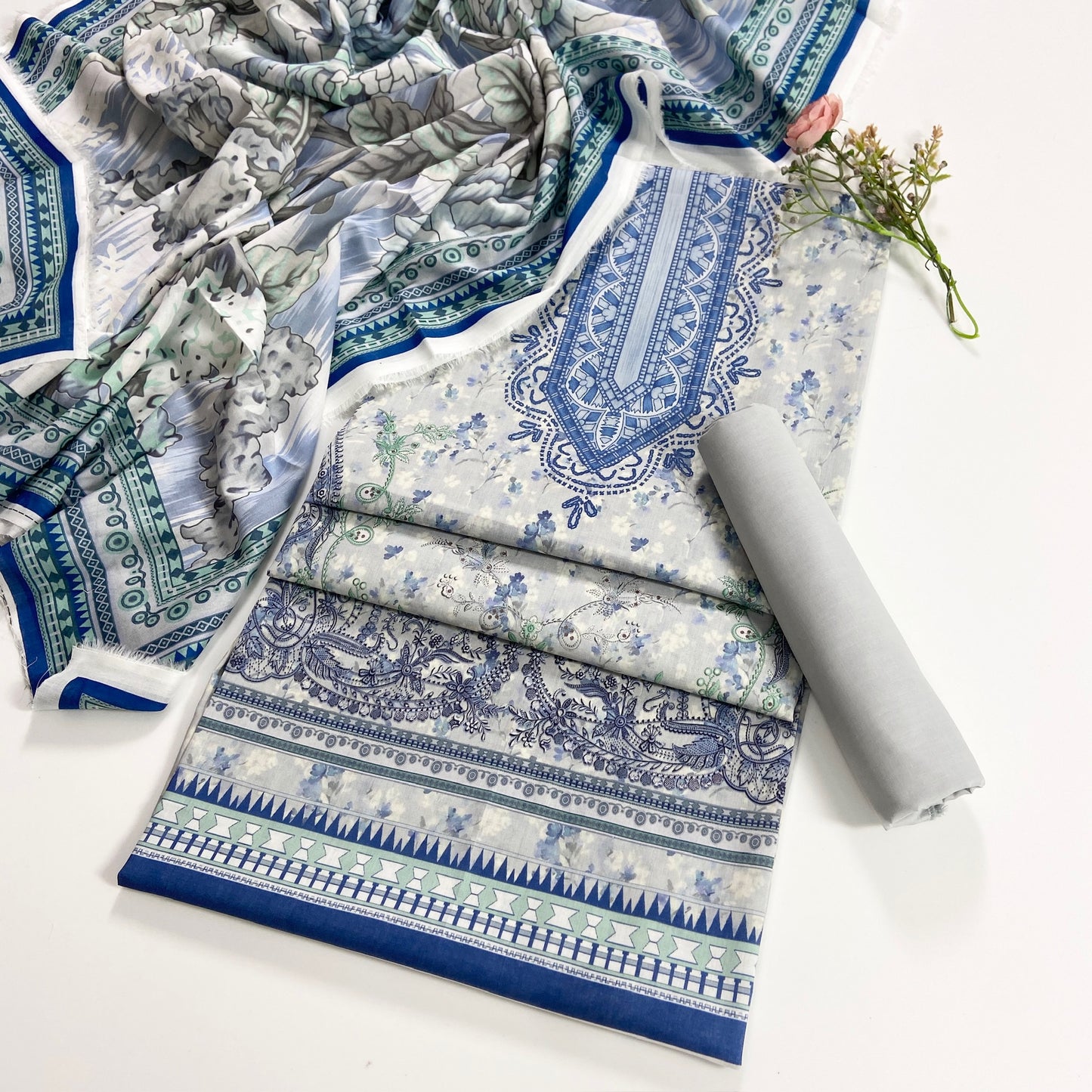 Mashaim Digital Printed Lawn 3PC