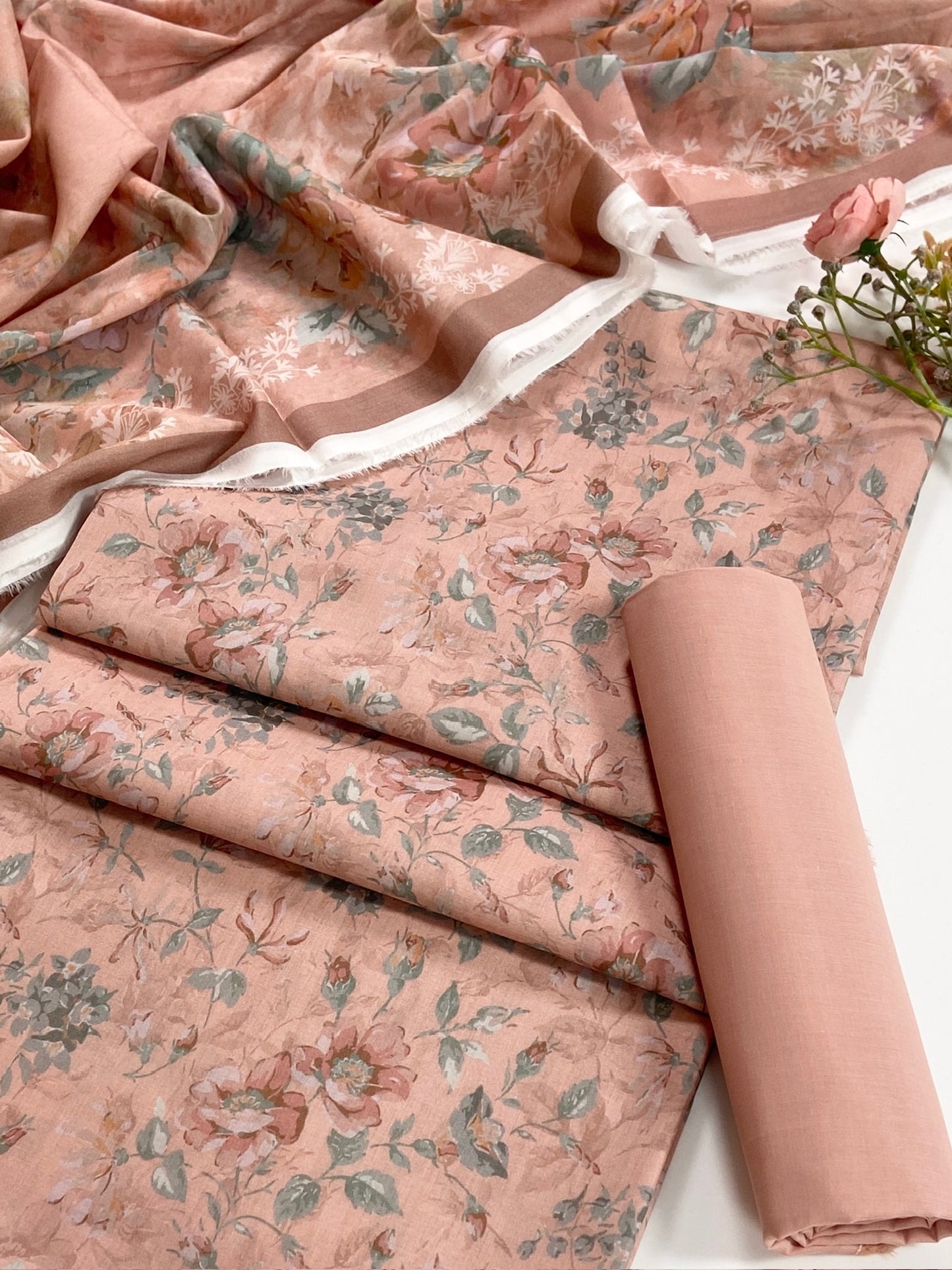 Mashaim Digital Printed Lawn 3PC