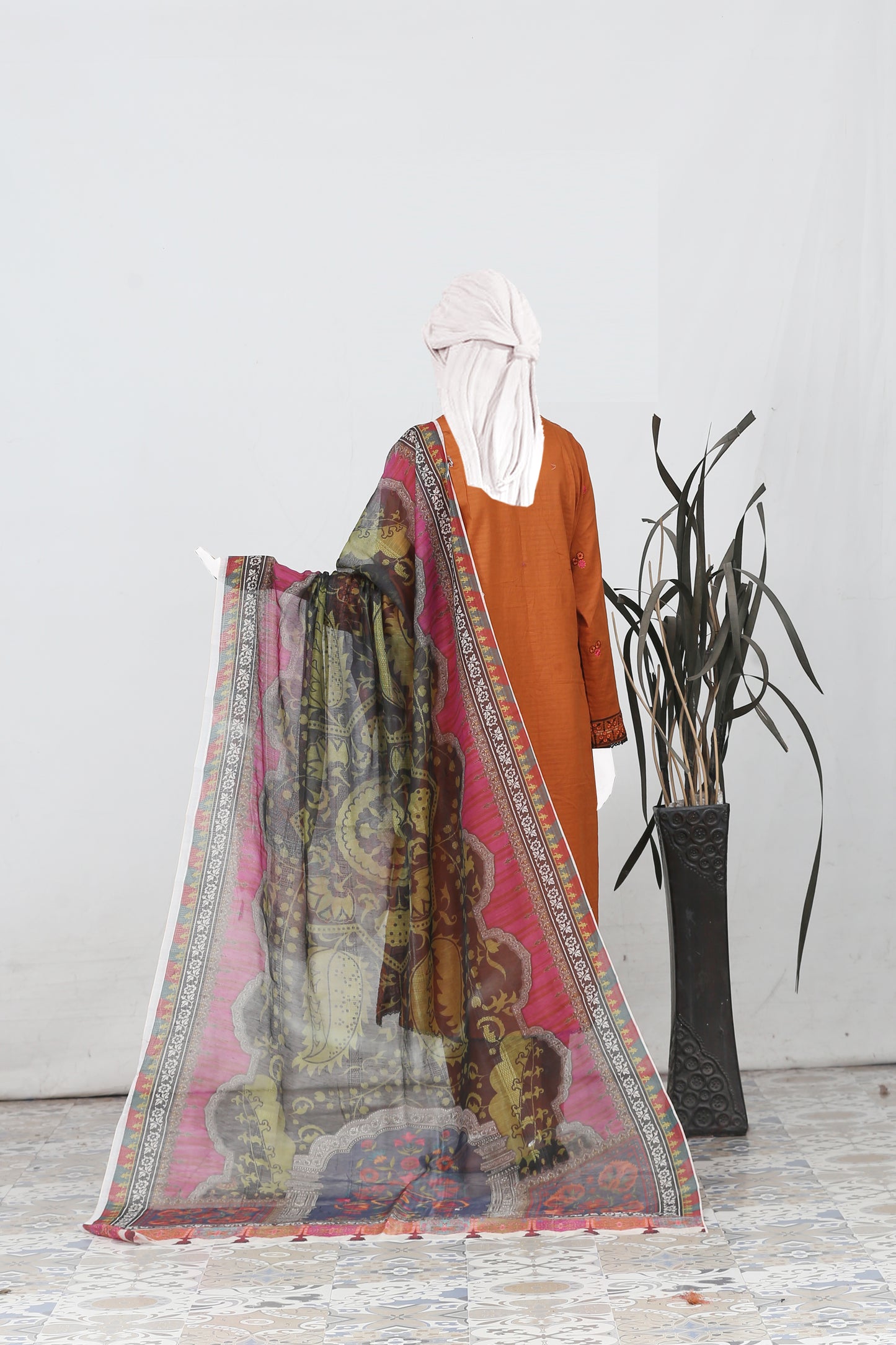 Zarqash By Anaya Noor Bana Dora Emb 3PC