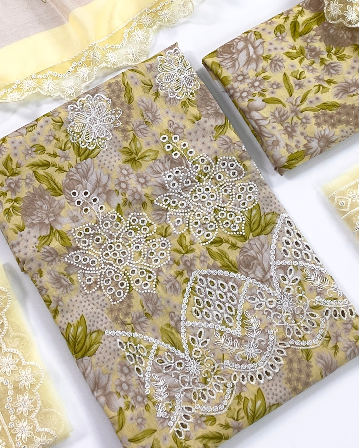 Baroque Embroiderd & Digital Printed Lawn 3PC