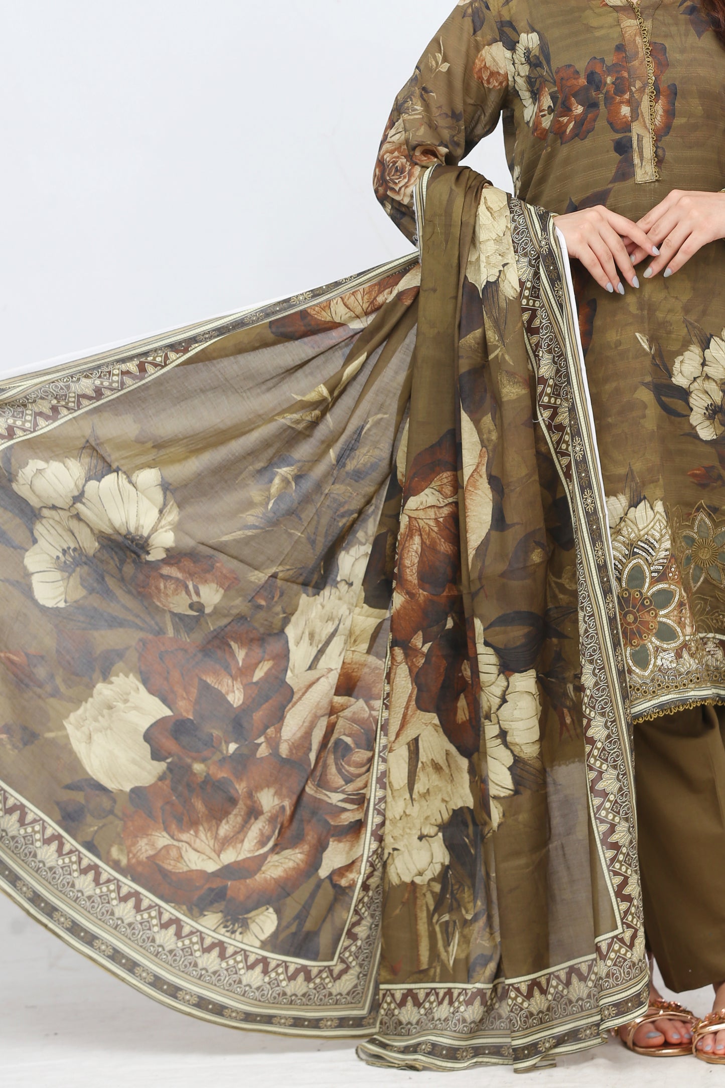 Phoolkari By Anaya Noor Printed Bana Dora Lawn 3PC