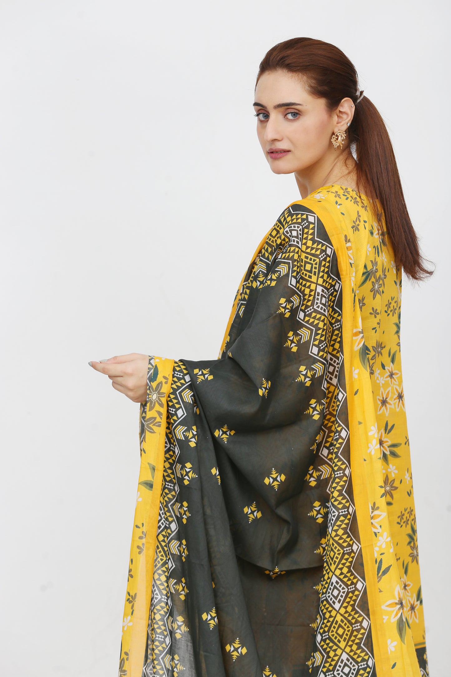 Phoolkari By Anaya Noor Printed Bana Dora Lawn 3PC