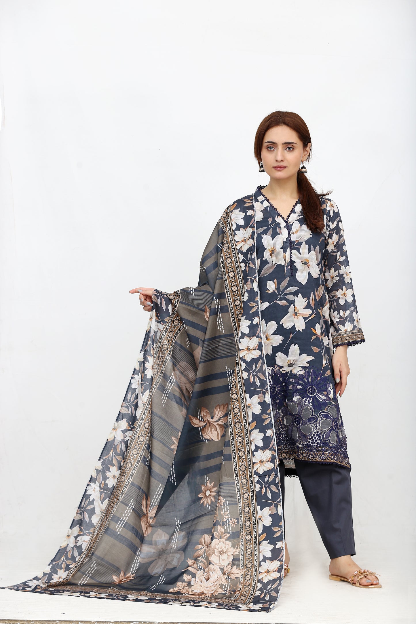 Phoolkari By Anaya Noor Printed Bana Dora Lawn 3PC