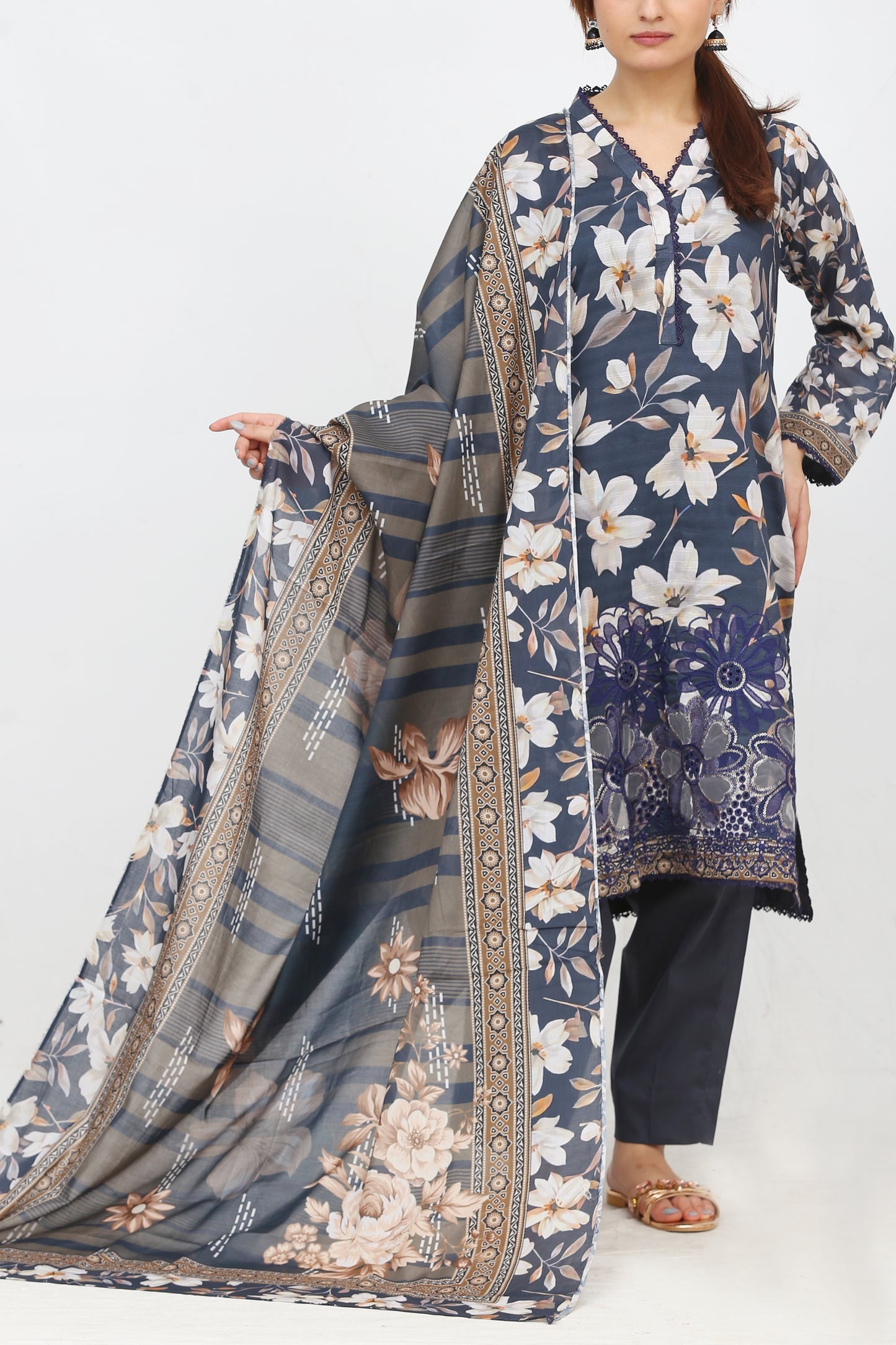 Phoolkari By Anaya Noor Printed Bana Dora Lawn 3PC