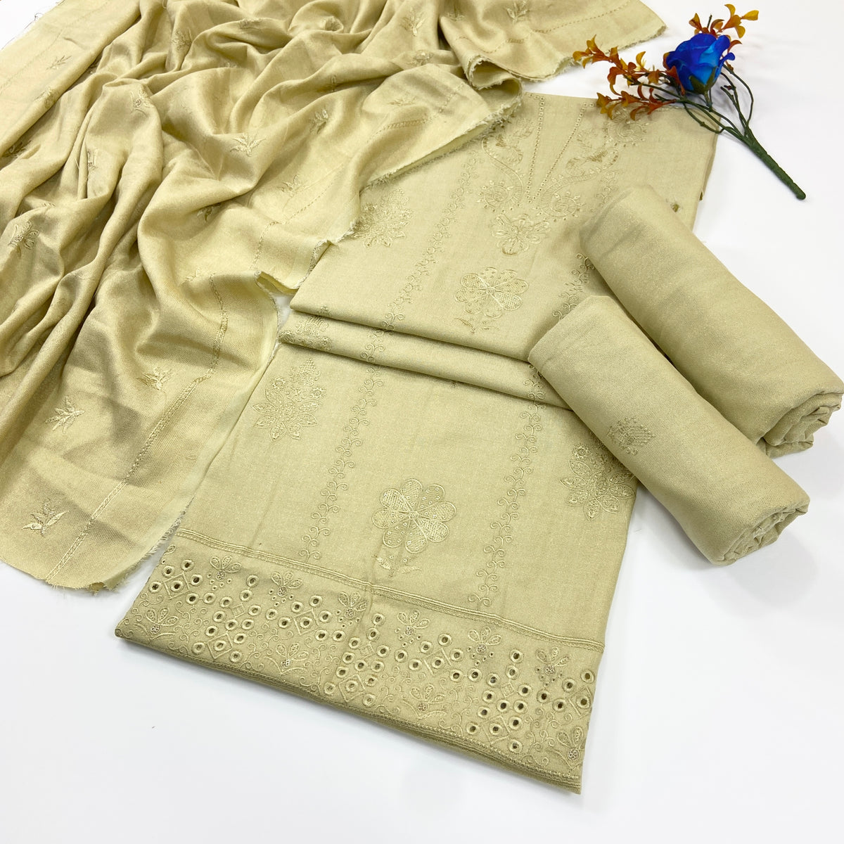 Chamki Fancy Light Emb Wool Peach 3PC