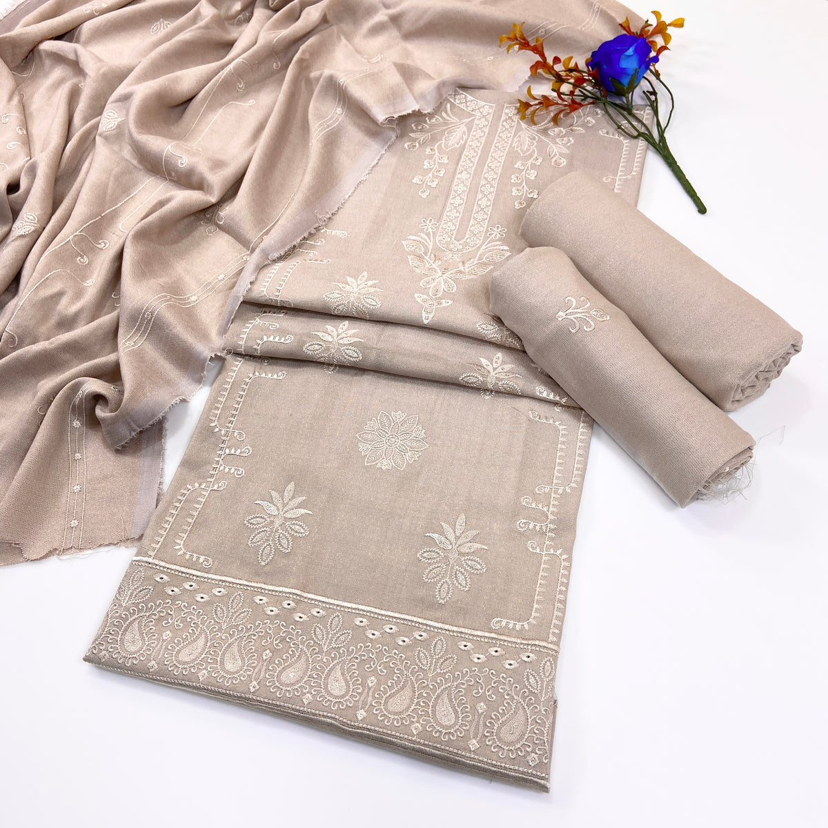 Chamki Fancy Light Emb Wool Peach 3PC