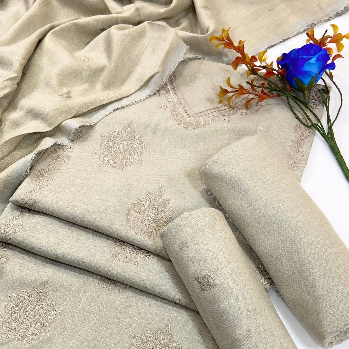 Chamki Fancy Light Emb Wool Peach 3PC