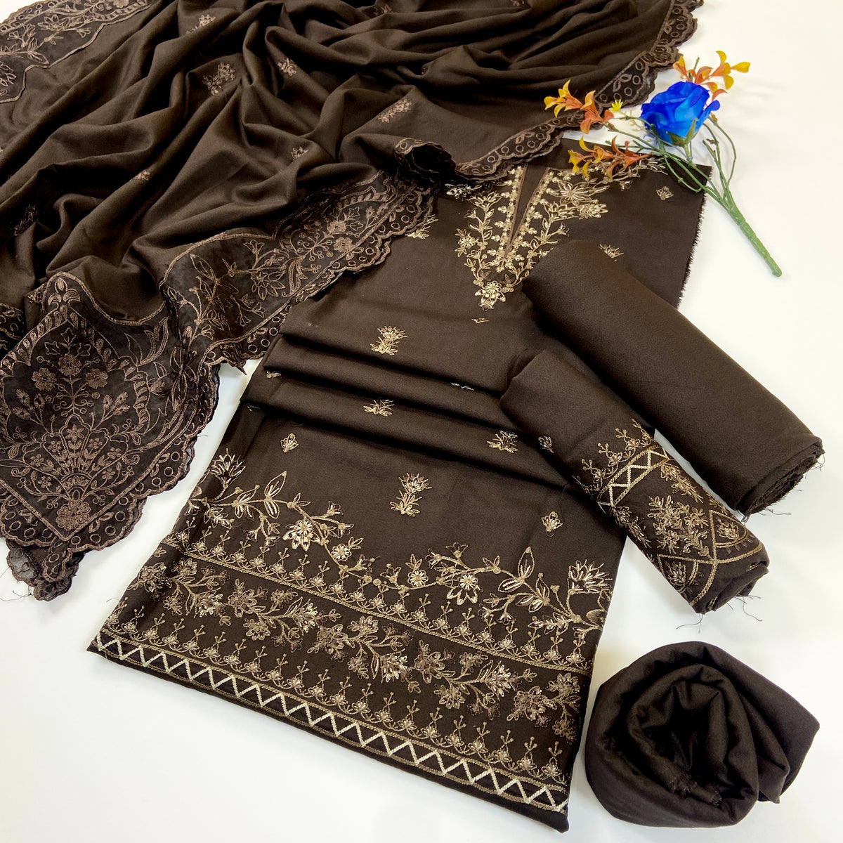 Fasana By Shanaya Plain Emb Dhanak 3PC