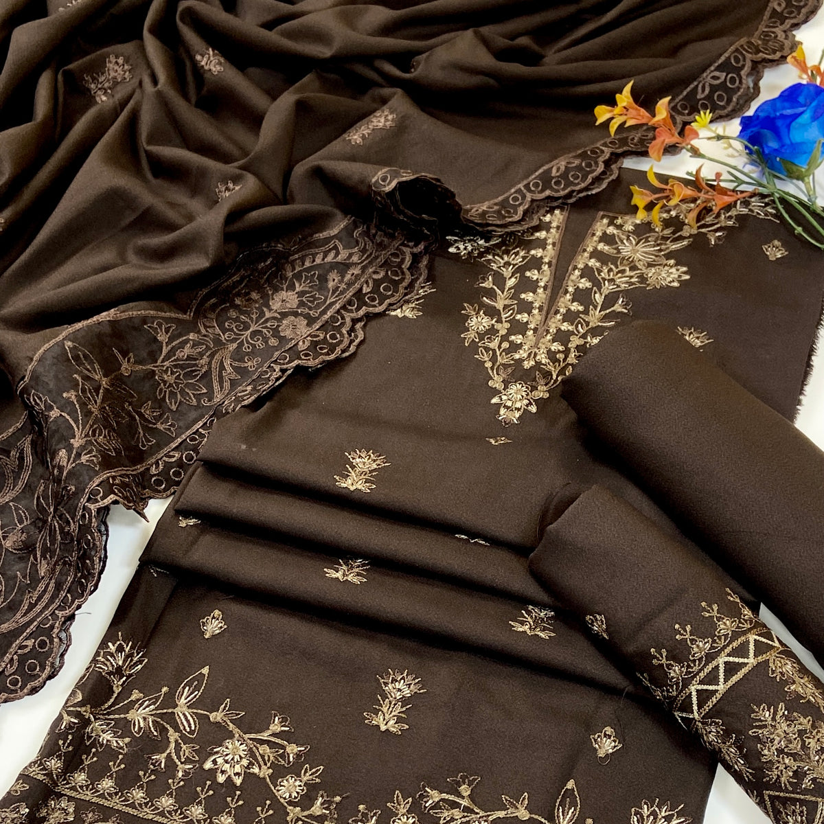 Fasana By Shanaya Plain Emb Dhanak 3PC