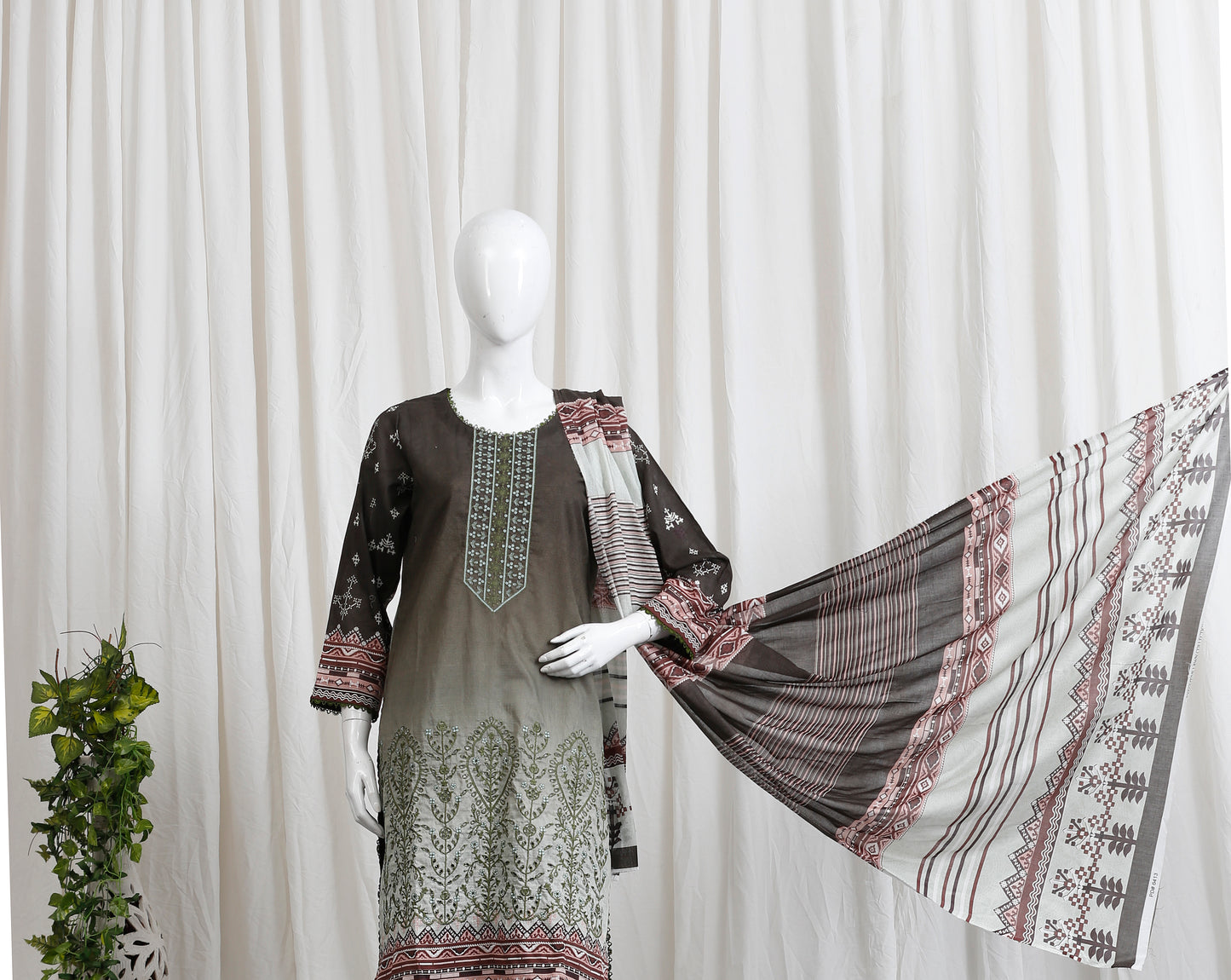 Falisha By Anaya Noor Print Emb Chickenkari 3-PC