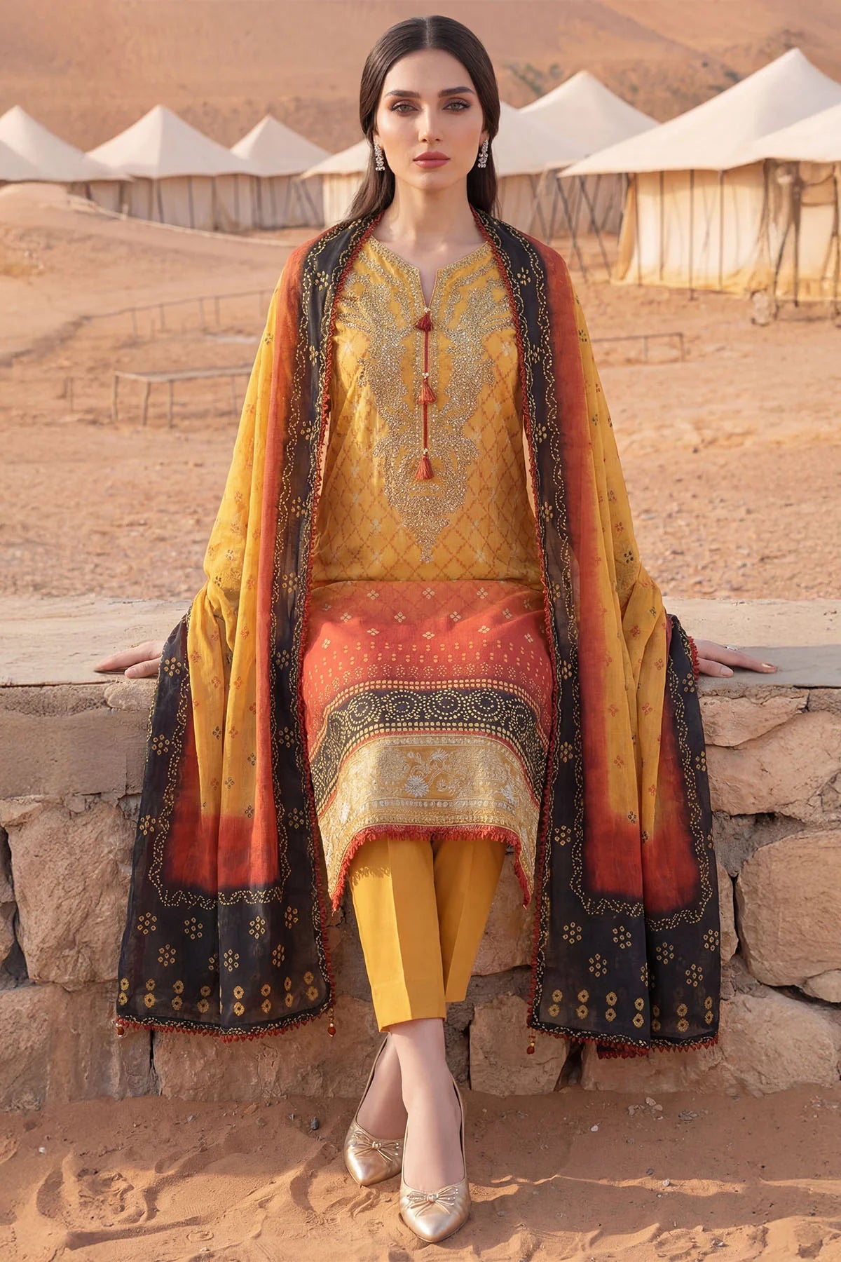 Chunri By Motifz Emb Lawn 3PC