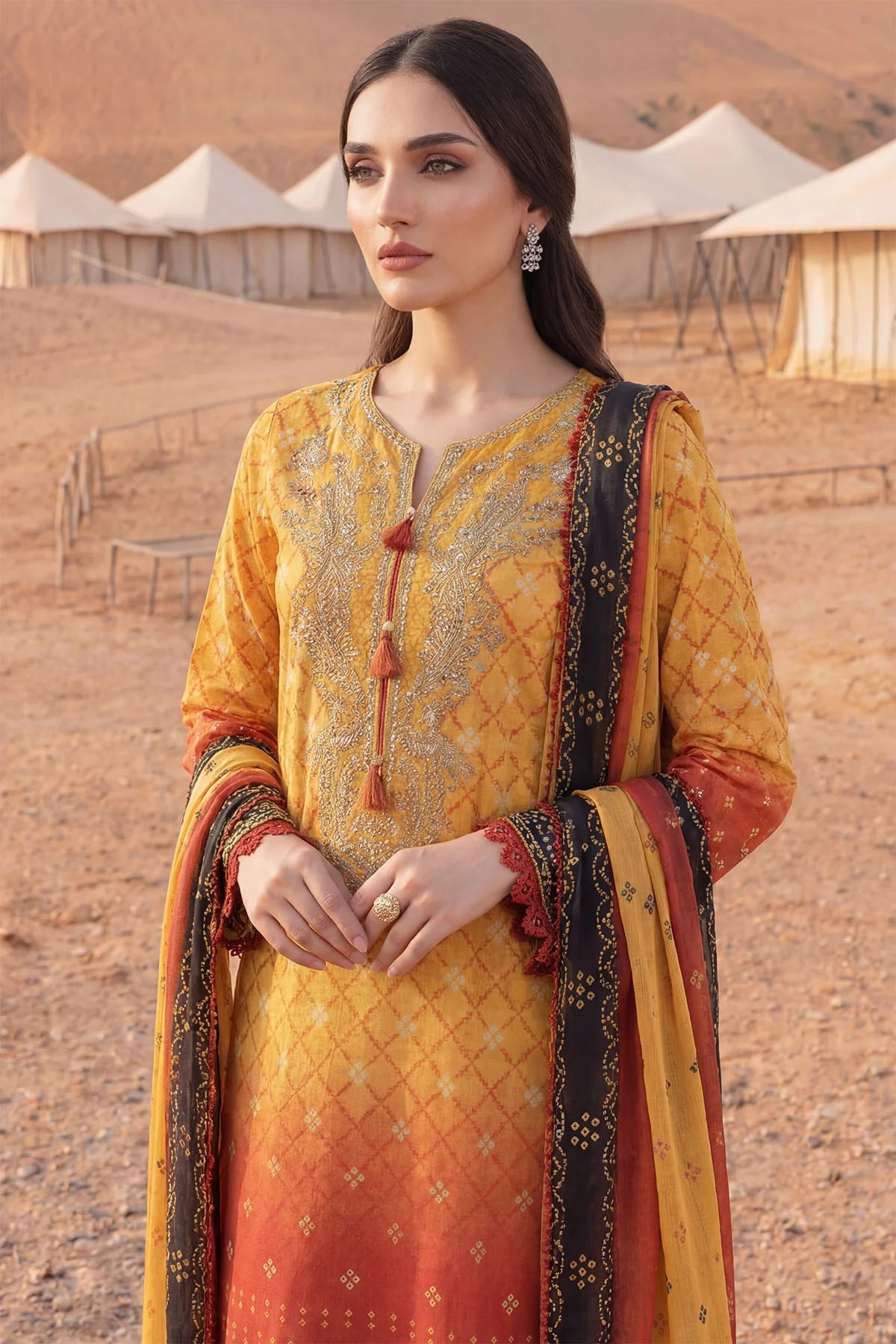 Chunri By Motifz Emb Lawn 3PC
