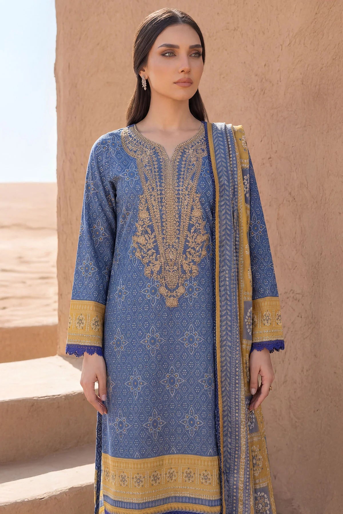 Chunri By Motifz Emb Lawn 3PC