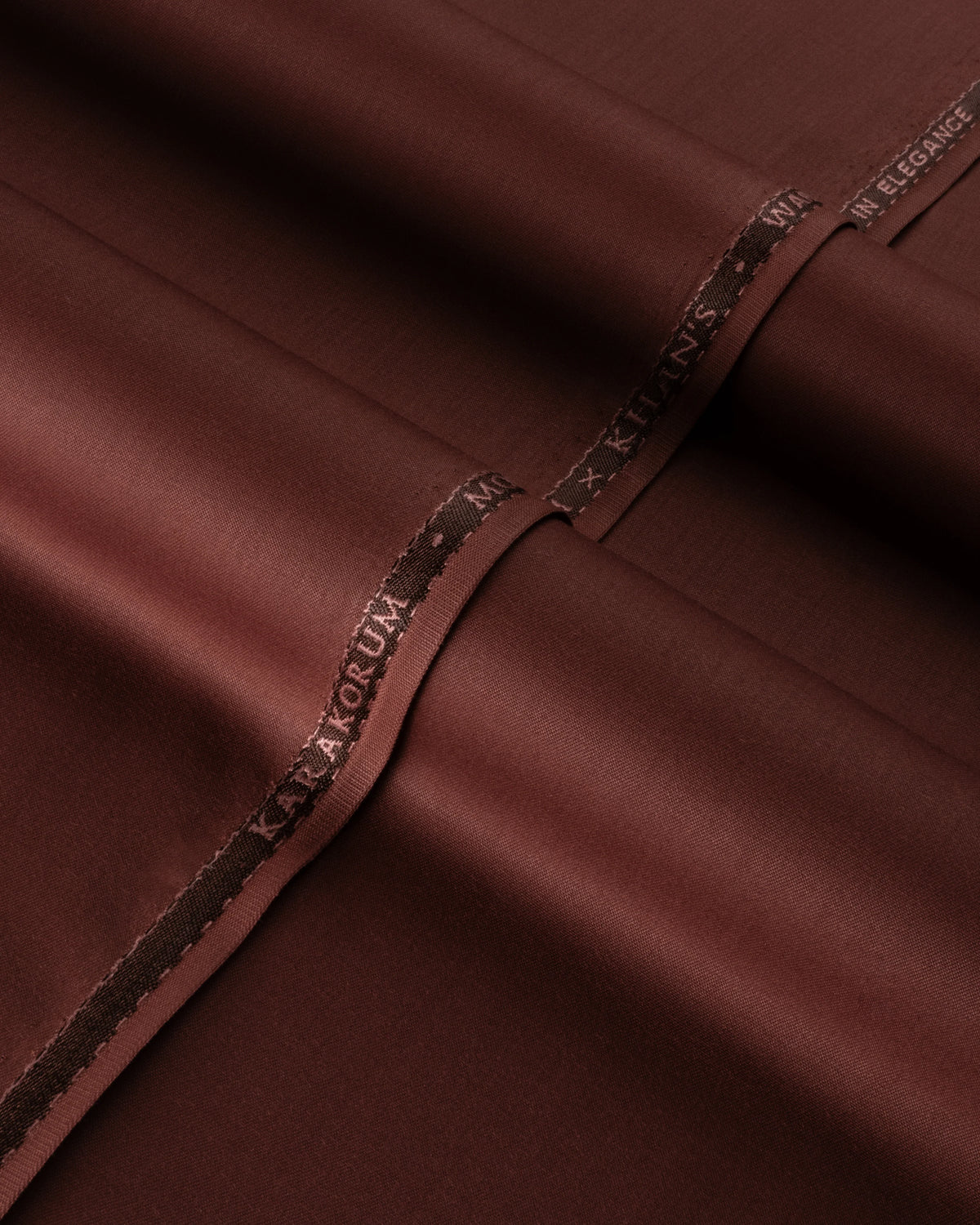 KARAKORUM - Mahogany