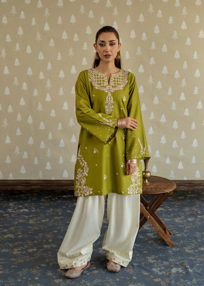 Urge Plain Emb Lawn 2PC