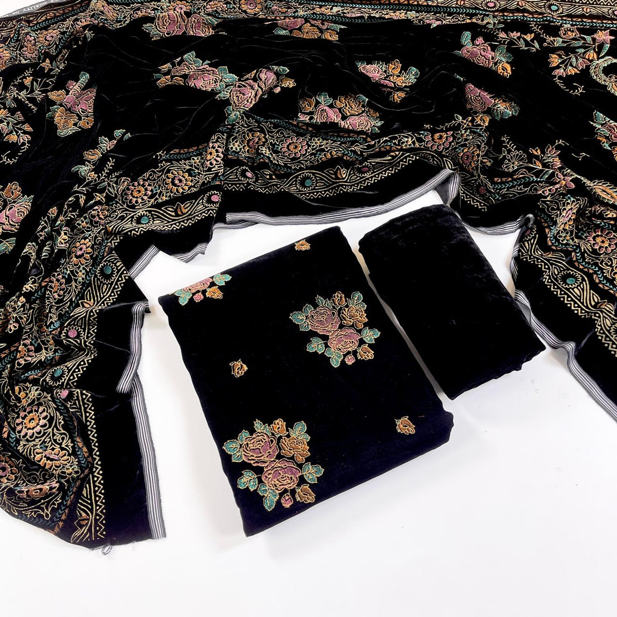 Tawakkal Premium Velvet 3PC