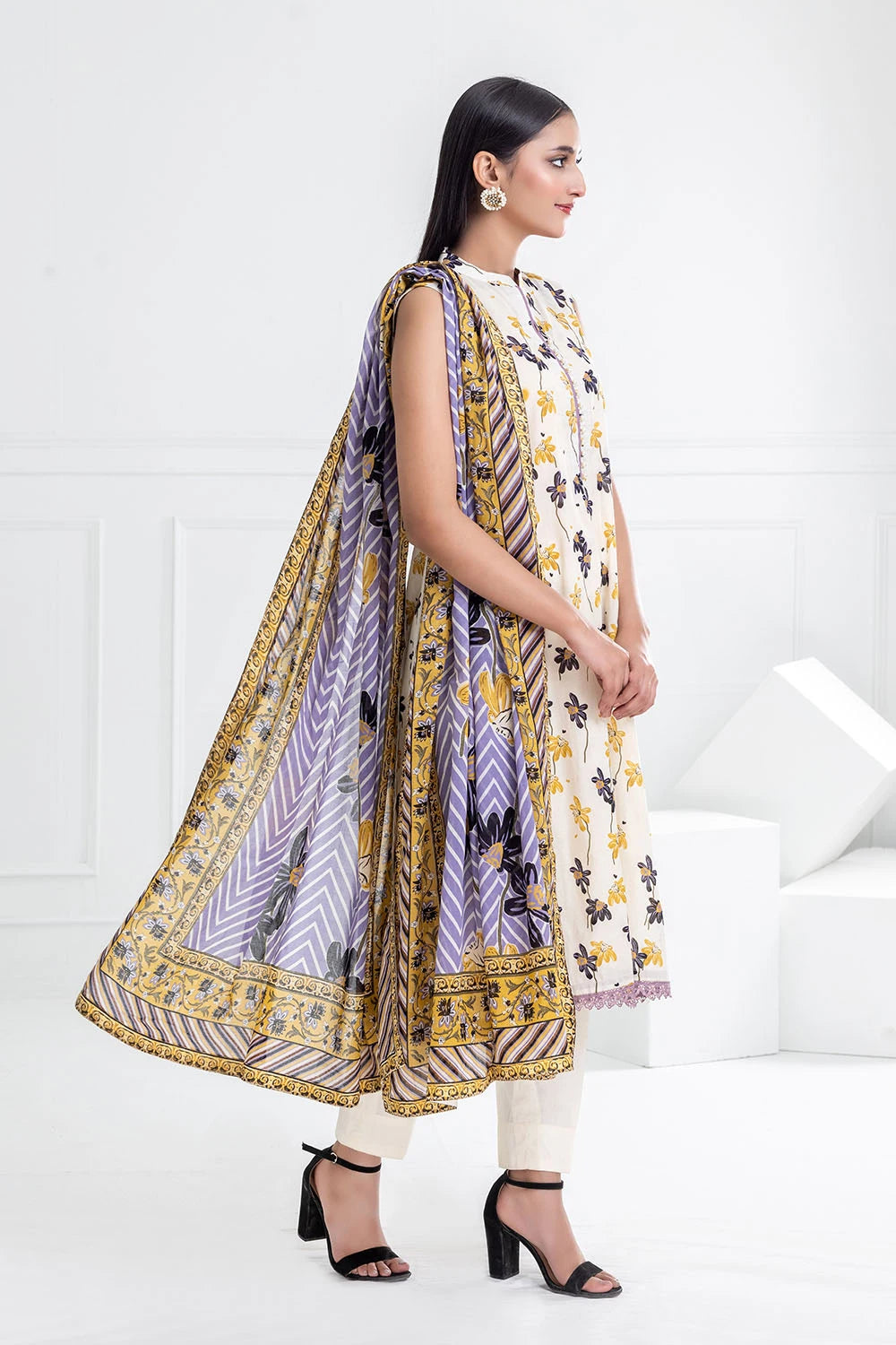 Gul Ahmed Digital Printed Khaddar 3PC