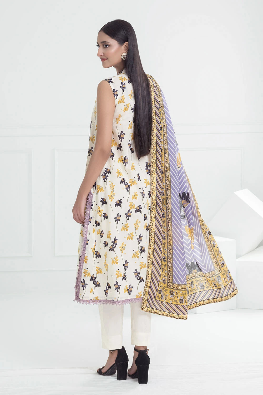 Gul Ahmed Digital Printed Khaddar 3PC