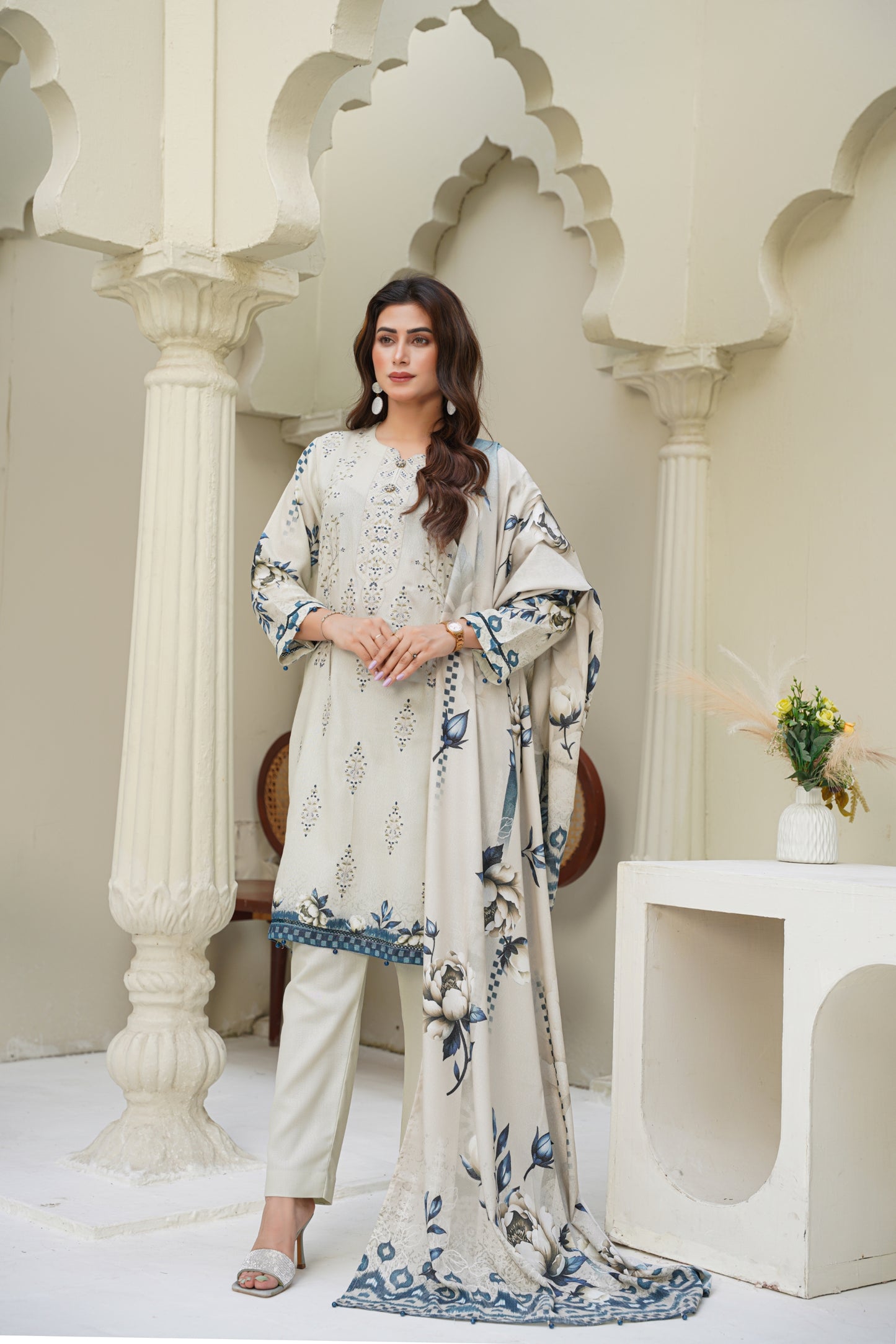 Cora By Anaya Noor Emb Karandi 3-PC