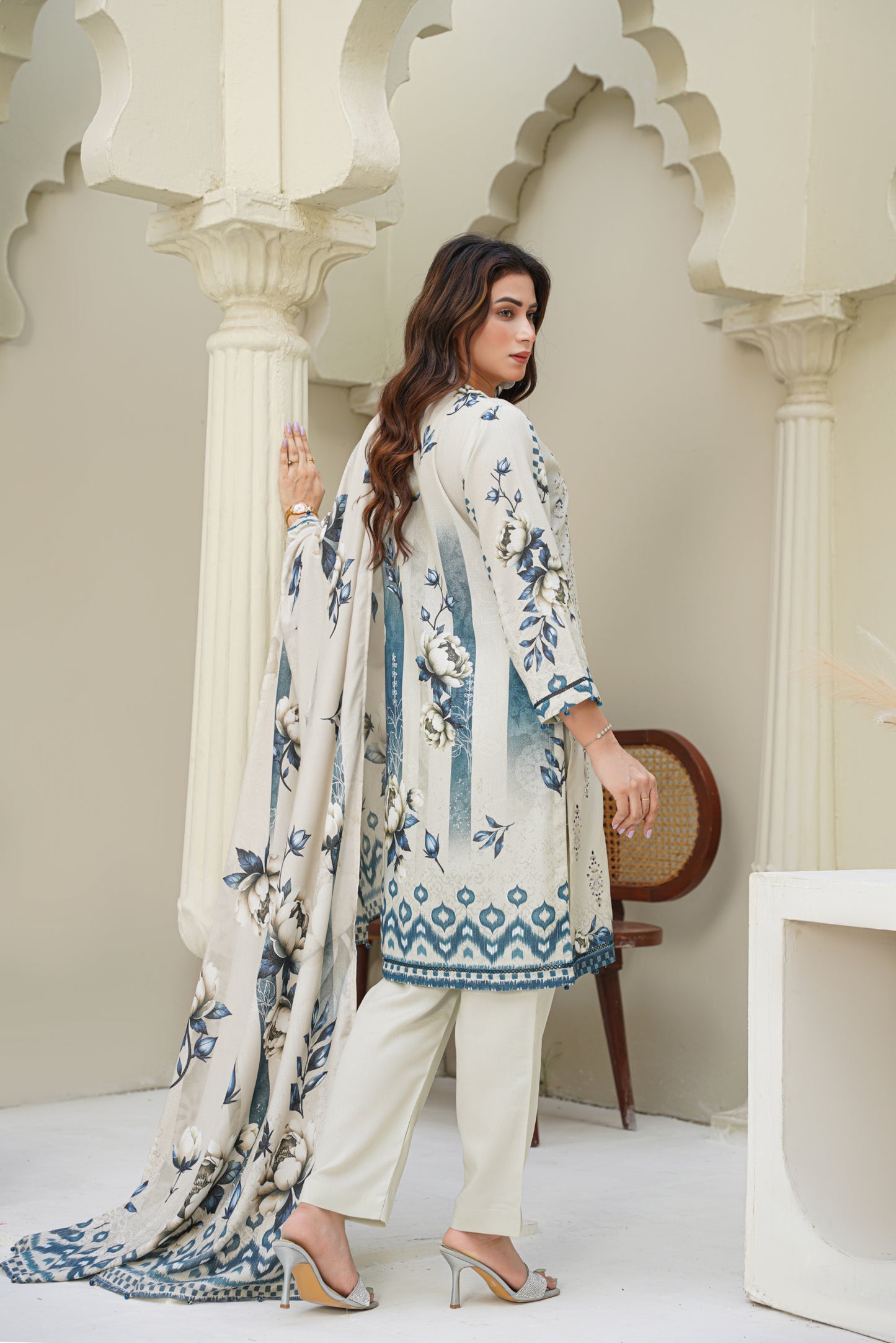 Cora By Anaya Noor Emb Karandi 3-PC