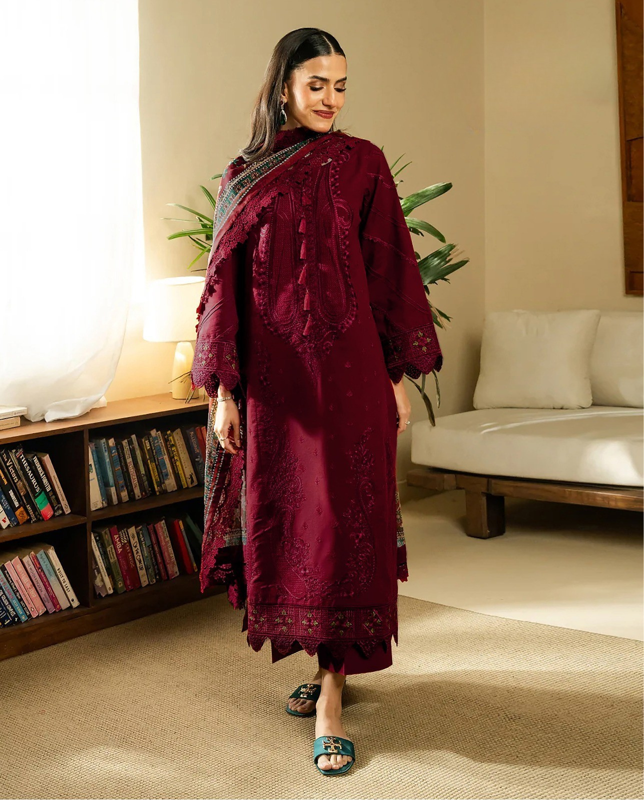 Fresa Faizi Faisal Plain Embroidered Lawn 3PC